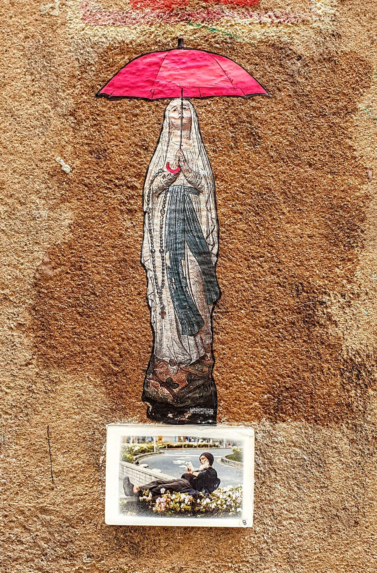 
								Street-art graffiti fresque 
								BackToTheStreet, Laureth Sulfate 
									12 Rue des Capucins
									69001
									Lyon
									France 
									Pat Finder
								Street-Art-Safari.com
								