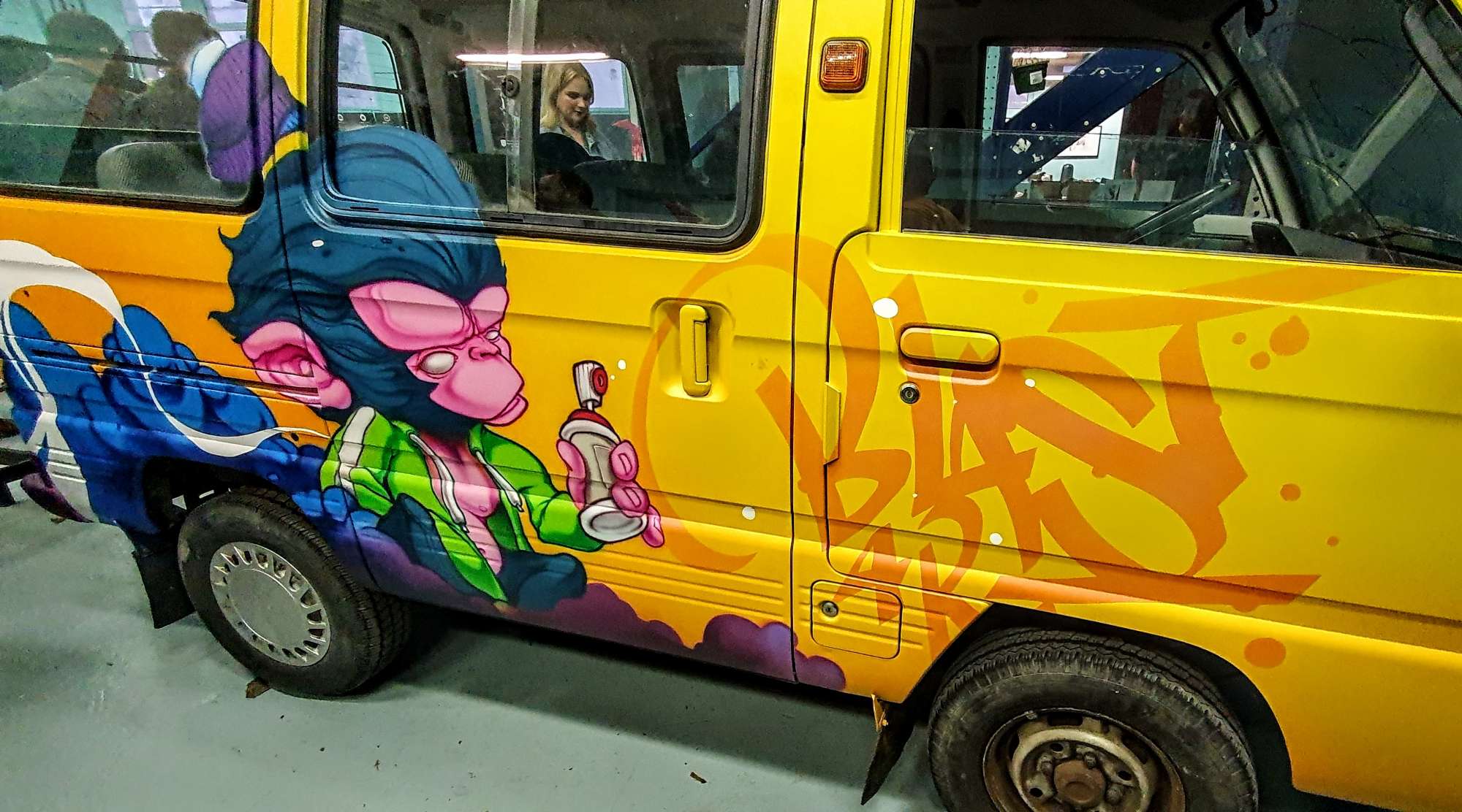 
								Street-art graffiti fresque 
								Blast, Kalouf 
									53 Rue Saint-Pierre de Vaise
									69009
									Lyon
									France 
									Pat Finder
								Street-Art-Safari.com
								