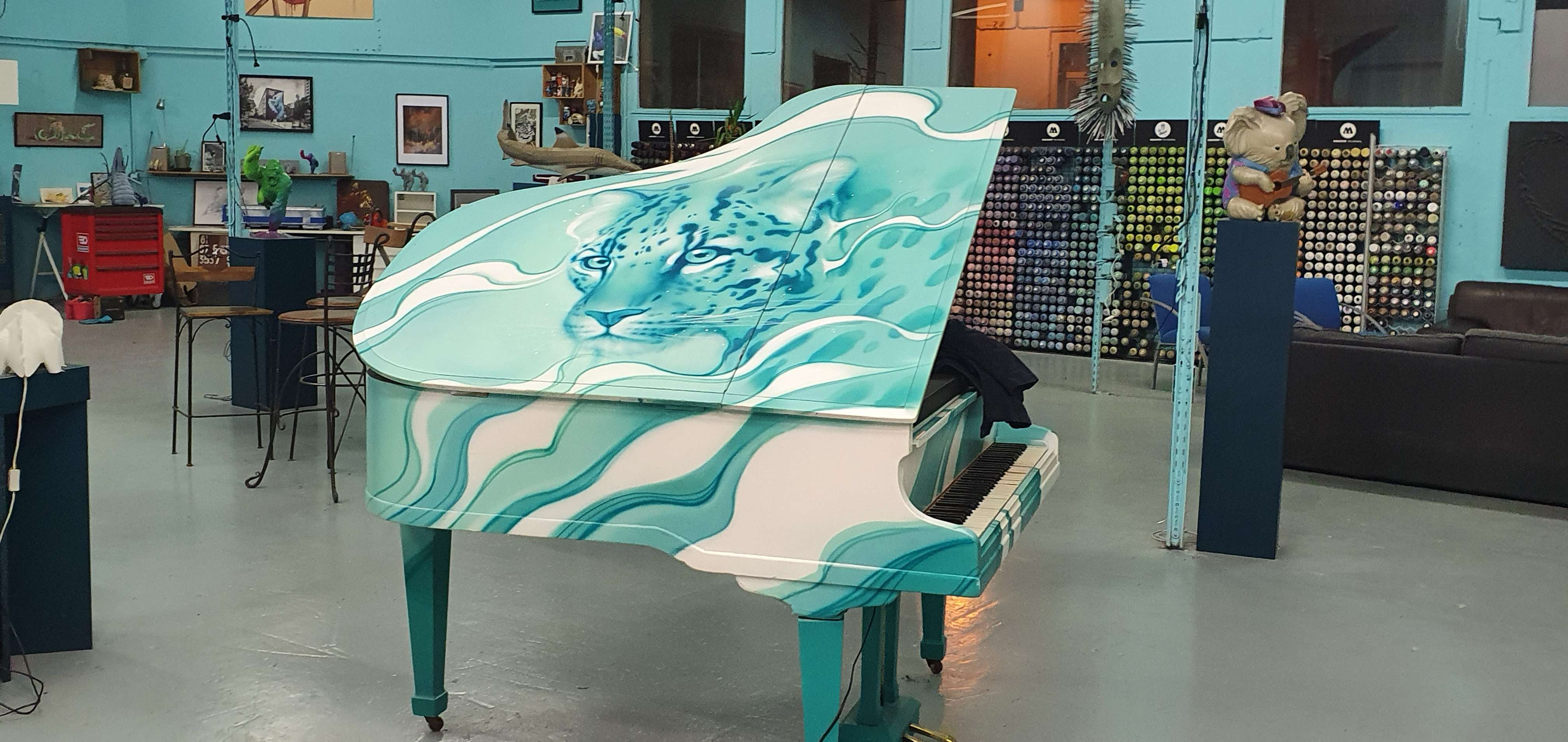 
								Street-art graffiti fresque 
								Kalouf 
									80bis Rue Saint-Pierre de Vaise
									69009
									Lyon
									France 
									Pat Finder
								Street-Art-Safari.com
								