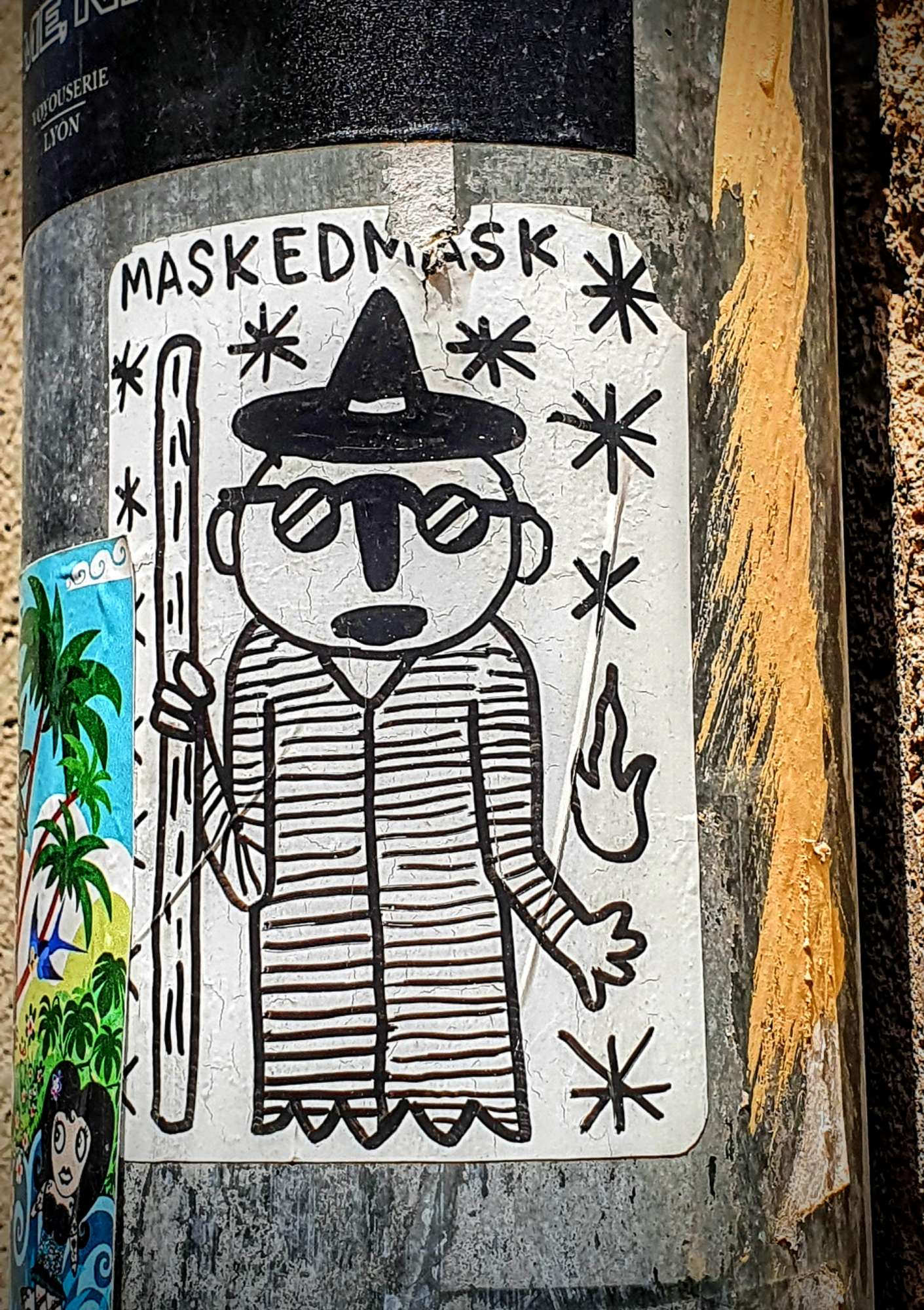 
								Street-art graffiti fresque 
								MaskedMask 
									8 Rue du Chariot d'Or
									69004
									Lyon
									France 
									Pat Finder
								Street-Art-Safari.com
								