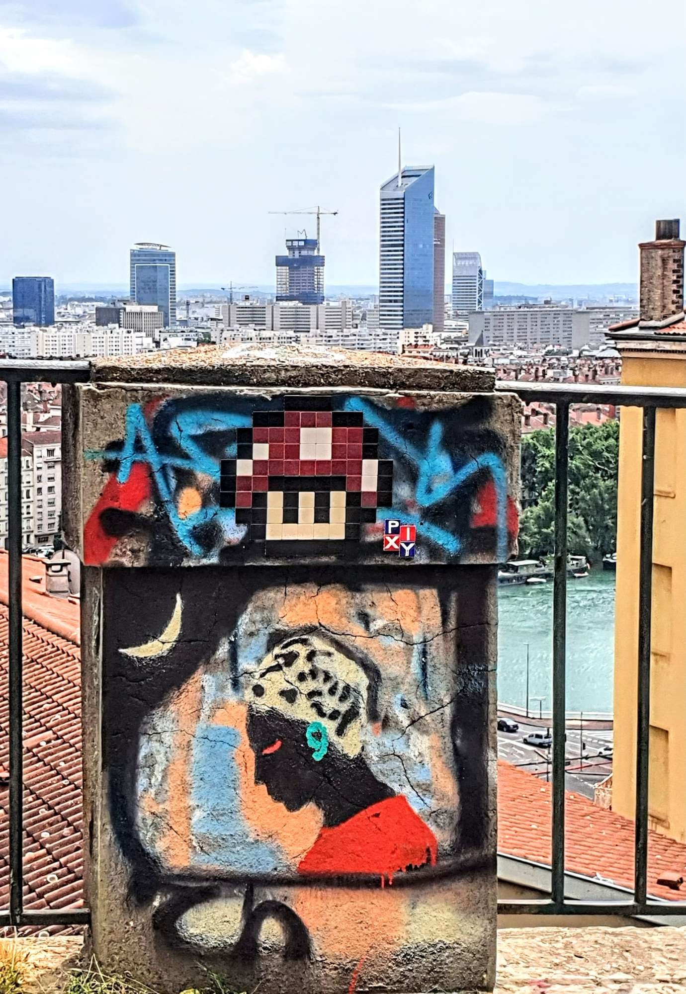 
								Street-art graffiti fresque 
								Pixy 
									1 Rue Bodin
									69001
									Lyon
									France 
									Pat Finder
								Street-Art-Safari.com
								