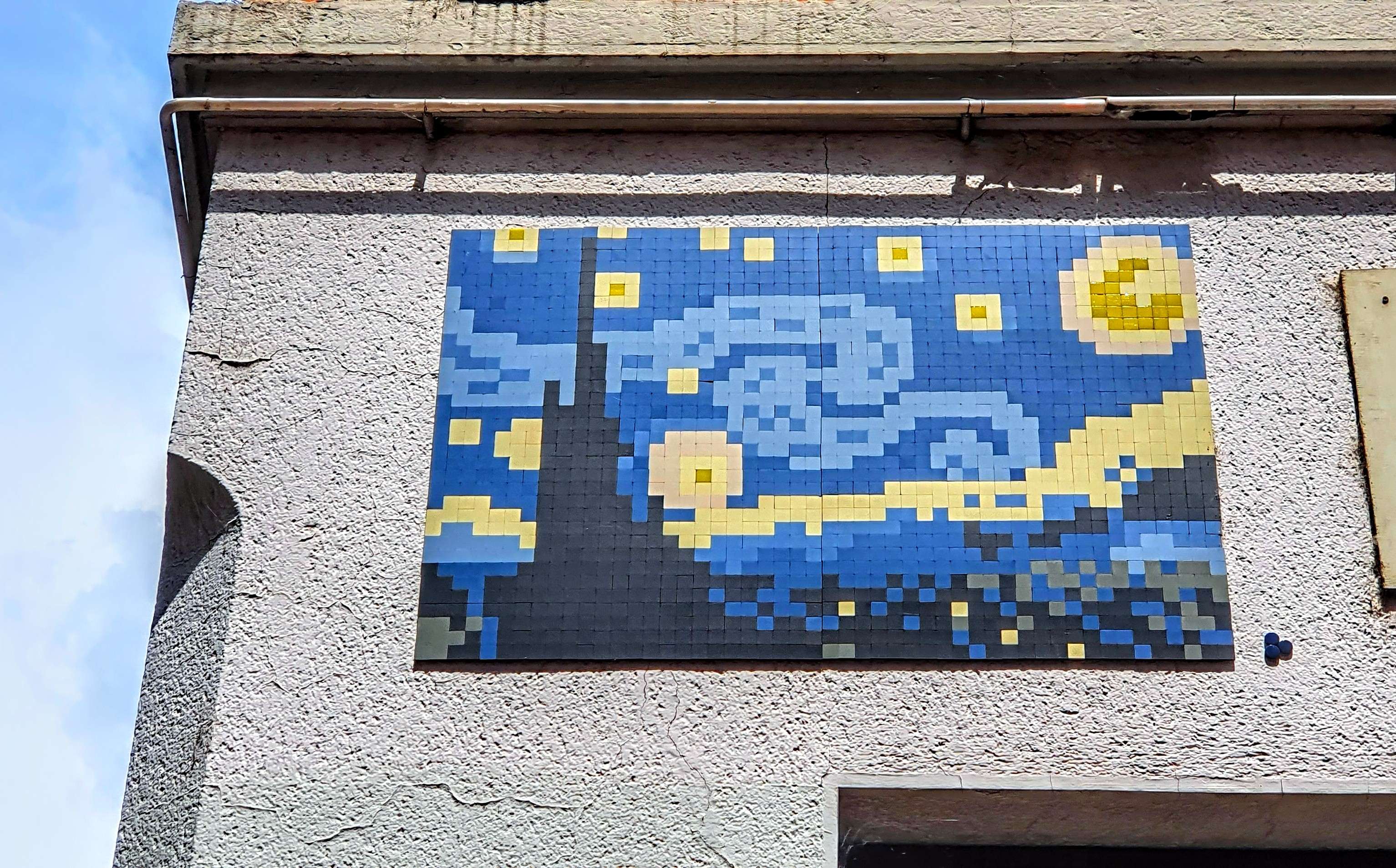 
								Street-art graffiti fresque 
								MifaMosa 
									17 Rue de Nuits
									69004
									Lyon
									France 
									Pat Finder
								Street-Art-Safari.com
								