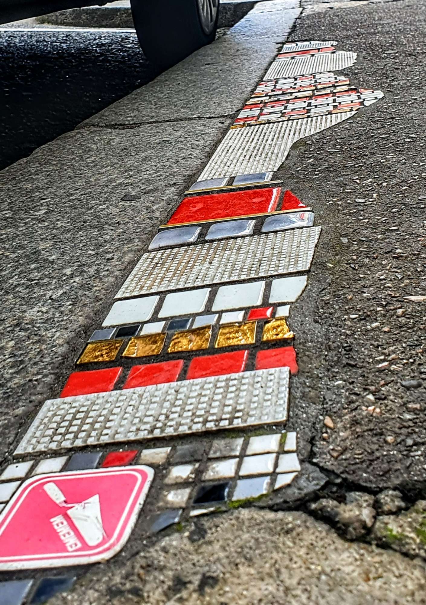 
								Street-art graffiti fresque 
								Ememem 
									12 Rue Terme
									69001
									Lyon
									France 
									Pat Finder
								Street-Art-Safari.com
								