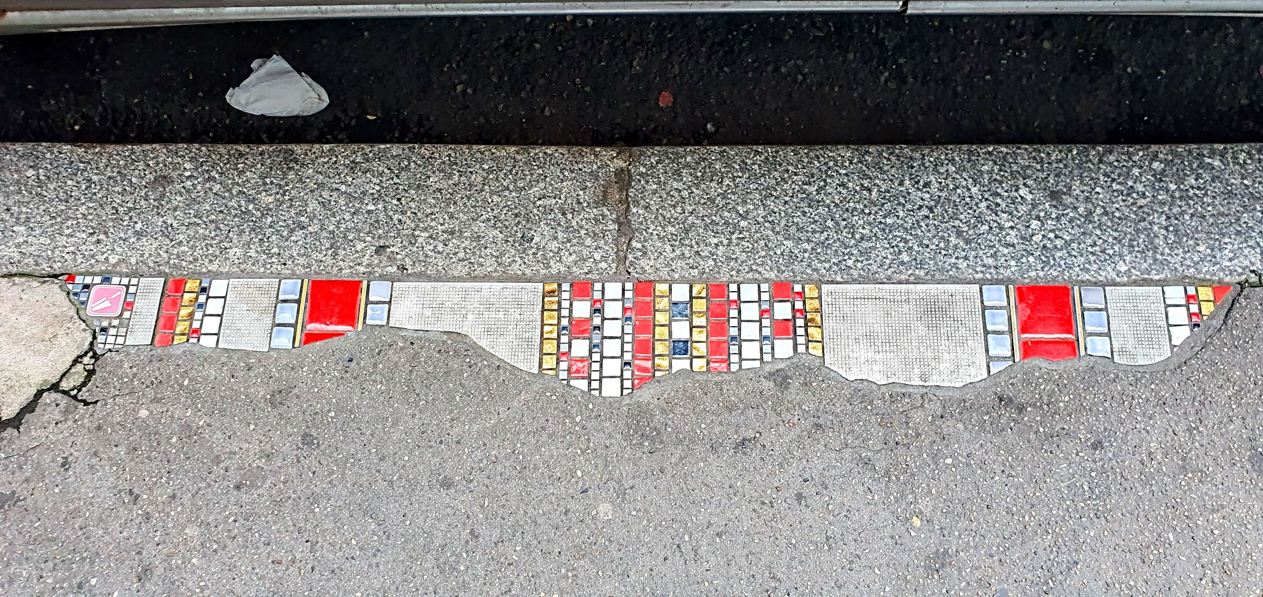 
								Street-art graffiti fresque 
								Ememem 
									20 Rue Terme
									69001
									Lyon
									France 
									Pat Finder
								Street-Art-Safari.com
								