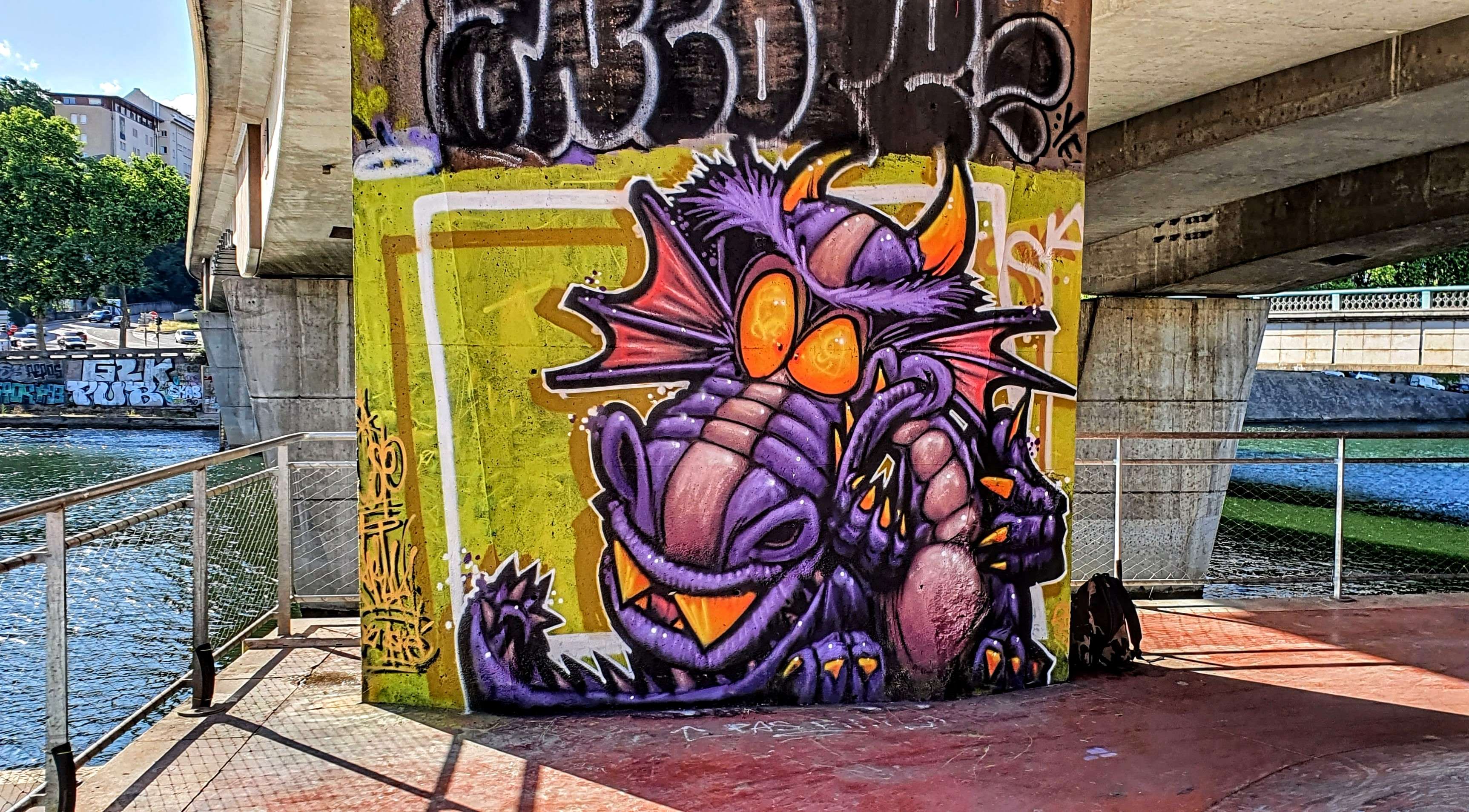 
								Street-art graffiti fresque 
								Skema 
									Quai Rambaud
									69002
									Lyon
									France 
									Pat Finder
								Street-Art-Safari.com
								