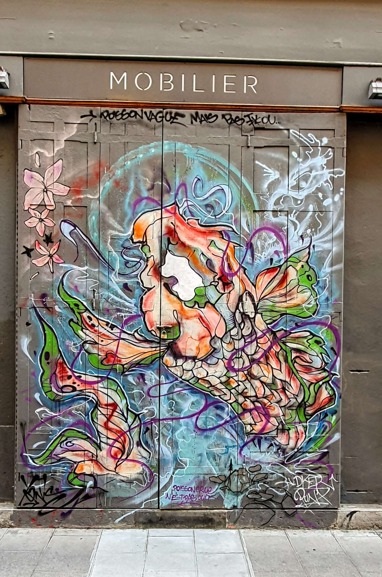 
								Street-art graffiti fresque 
								LartistSuperCho 
									6 Rue du Lieutenant Chanaron
									38000
									Grenoble
									France 
									Pat Finder
								Street-Art-Safari.com
								