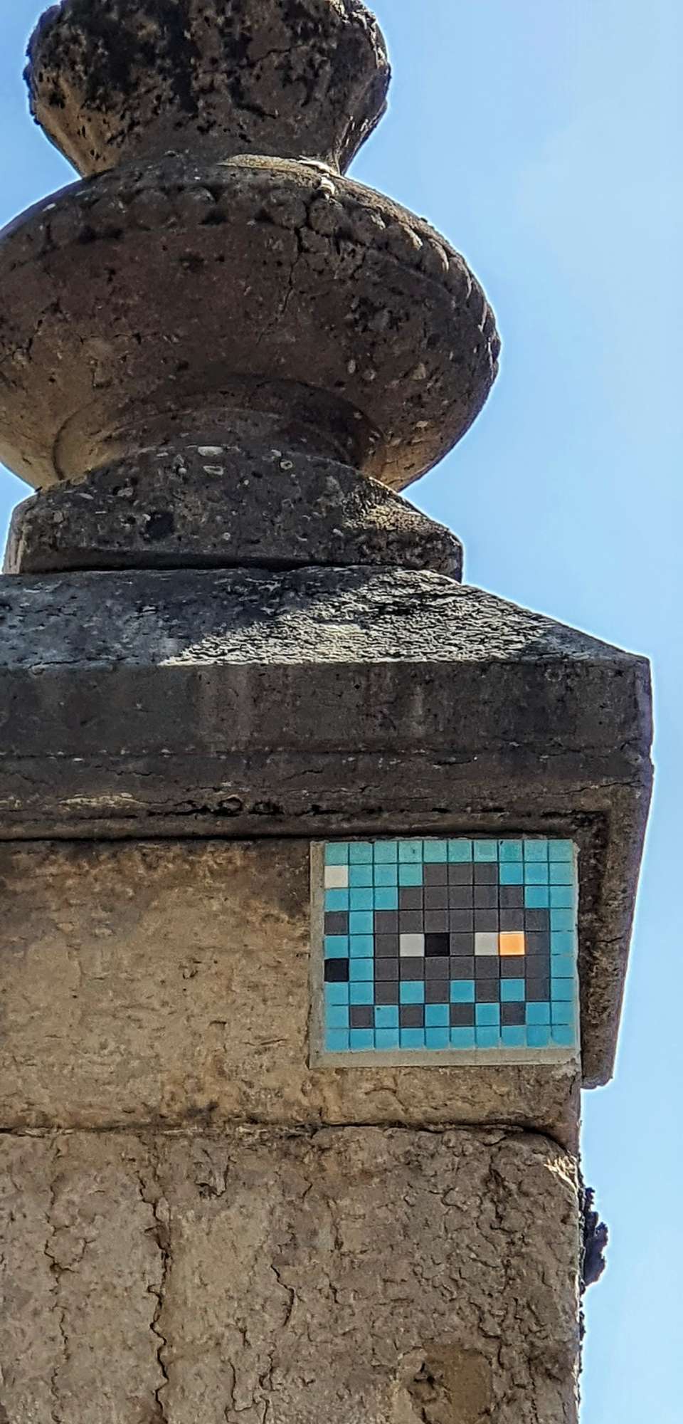 
								Street-art graffiti fresque 
								Invader 
									33 Rue Lesdigui&egrave;res
									38000
									Grenoble
									France 
									Pat Finder
								Street-Art-Safari.com
								