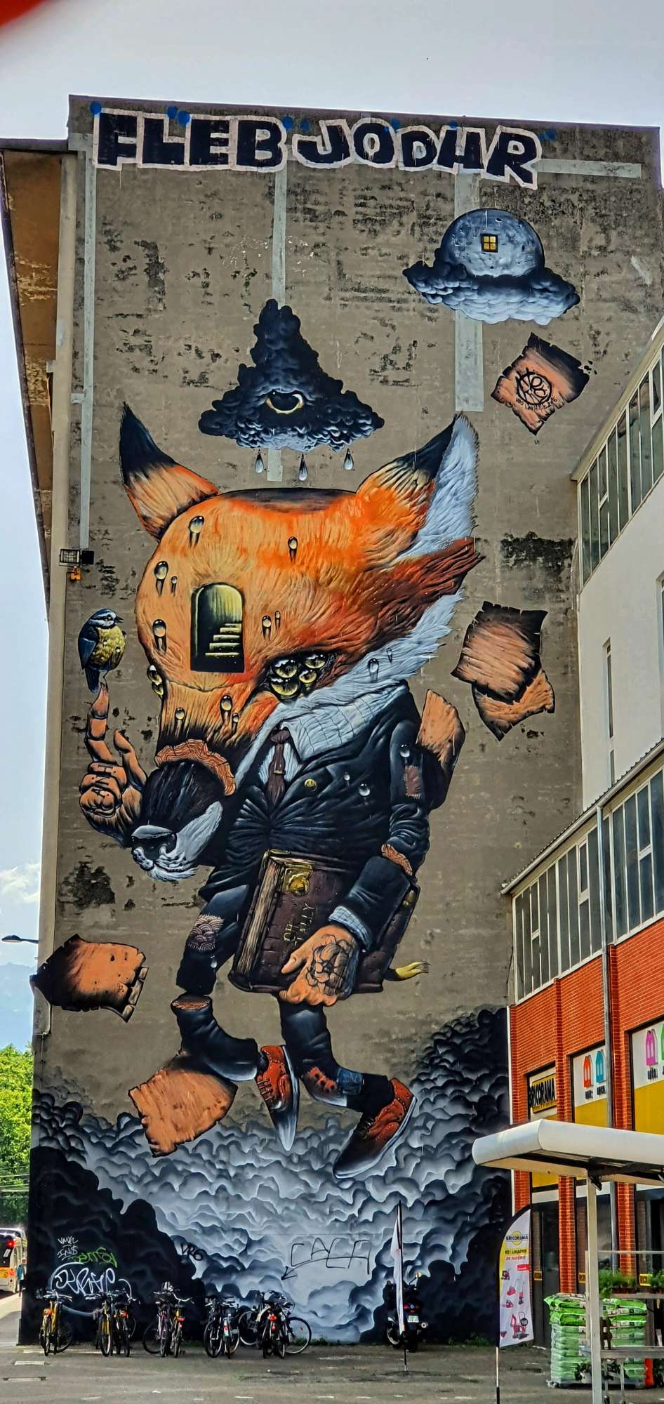 
								Street-art graffiti fresque 
								Veks Van Hillik 
									8 Boulevard Mar&eacute;chal Lyautey
									38000
									Grenoble
									France 
									Pat Finder
								Street-Art-Safari.com
								