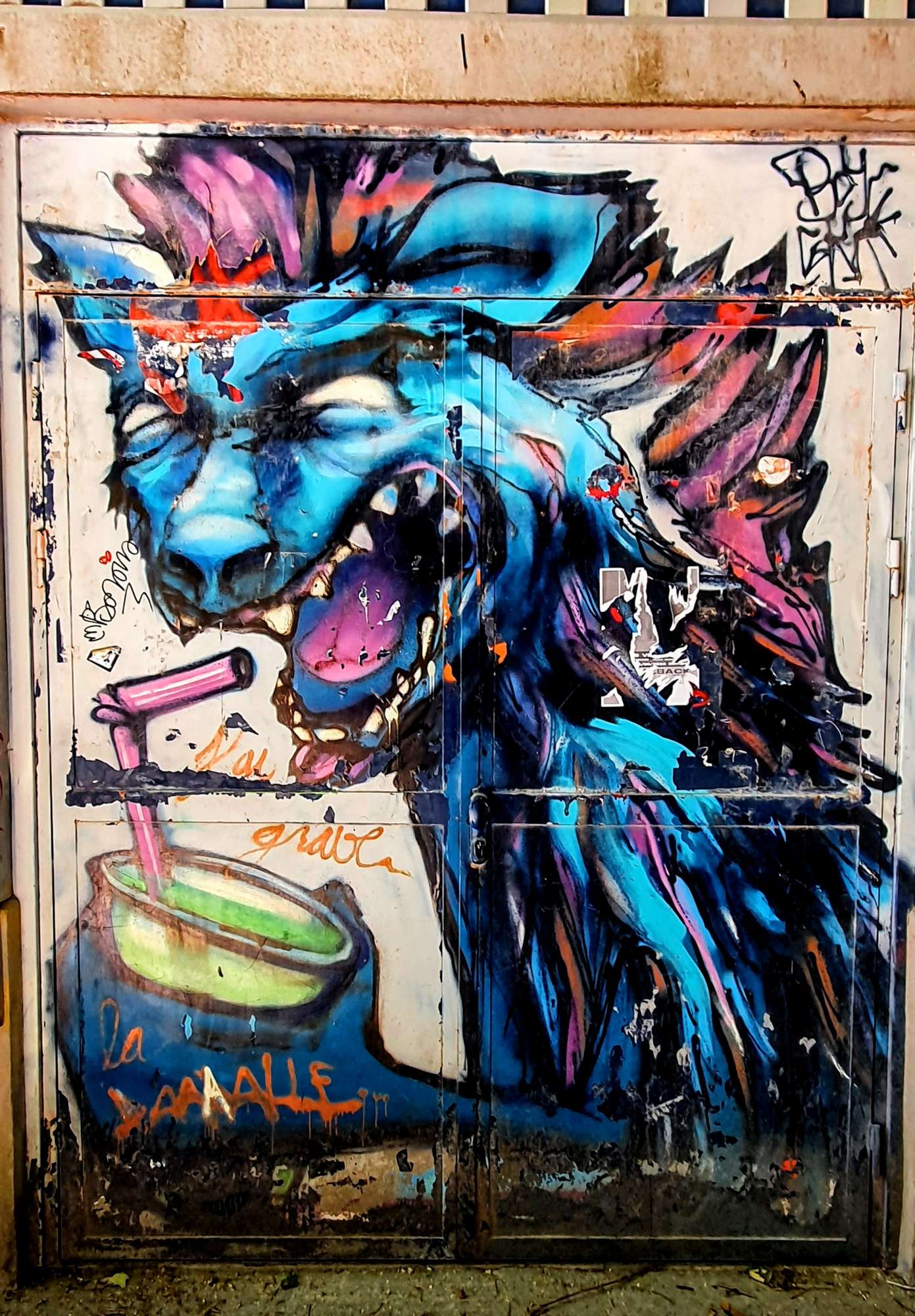 
								Street-art graffiti fresque 
								 
									42 Boulevard Clemenceau
									38100
									Grenoble
									France 
									Pat Finder
								Street-Art-Safari.com
								