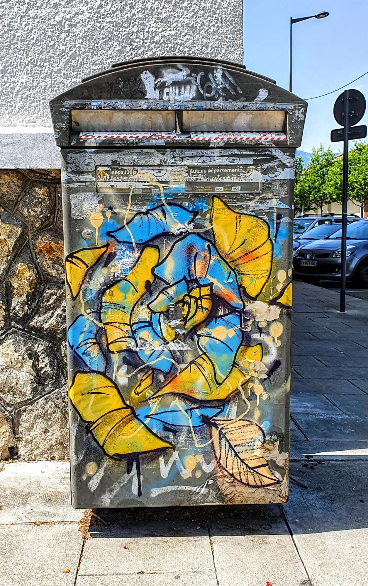 
								Street-art graffiti fresque 
								LartistSuperCho 
									24 Boulevard Clemenceau
									38100
									Grenoble
									France 
									Pat Finder
								Street-Art-Safari.com
								