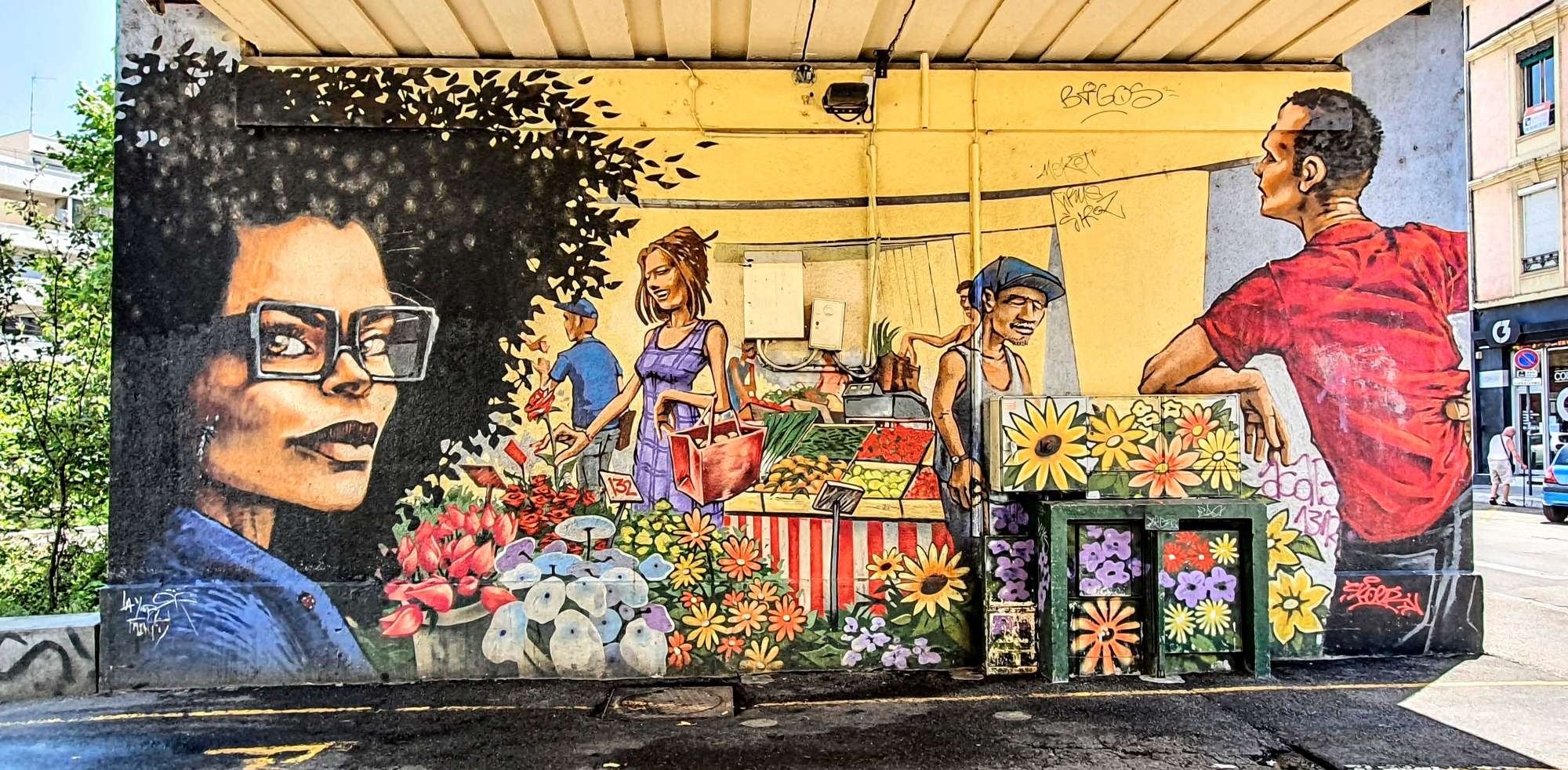 
								Street-art graffiti fresque 
								 
									2 Avenue de Vizille
									38000
									Grenoble
									France 
									Pat Finder
								Street-Art-Safari.com
								