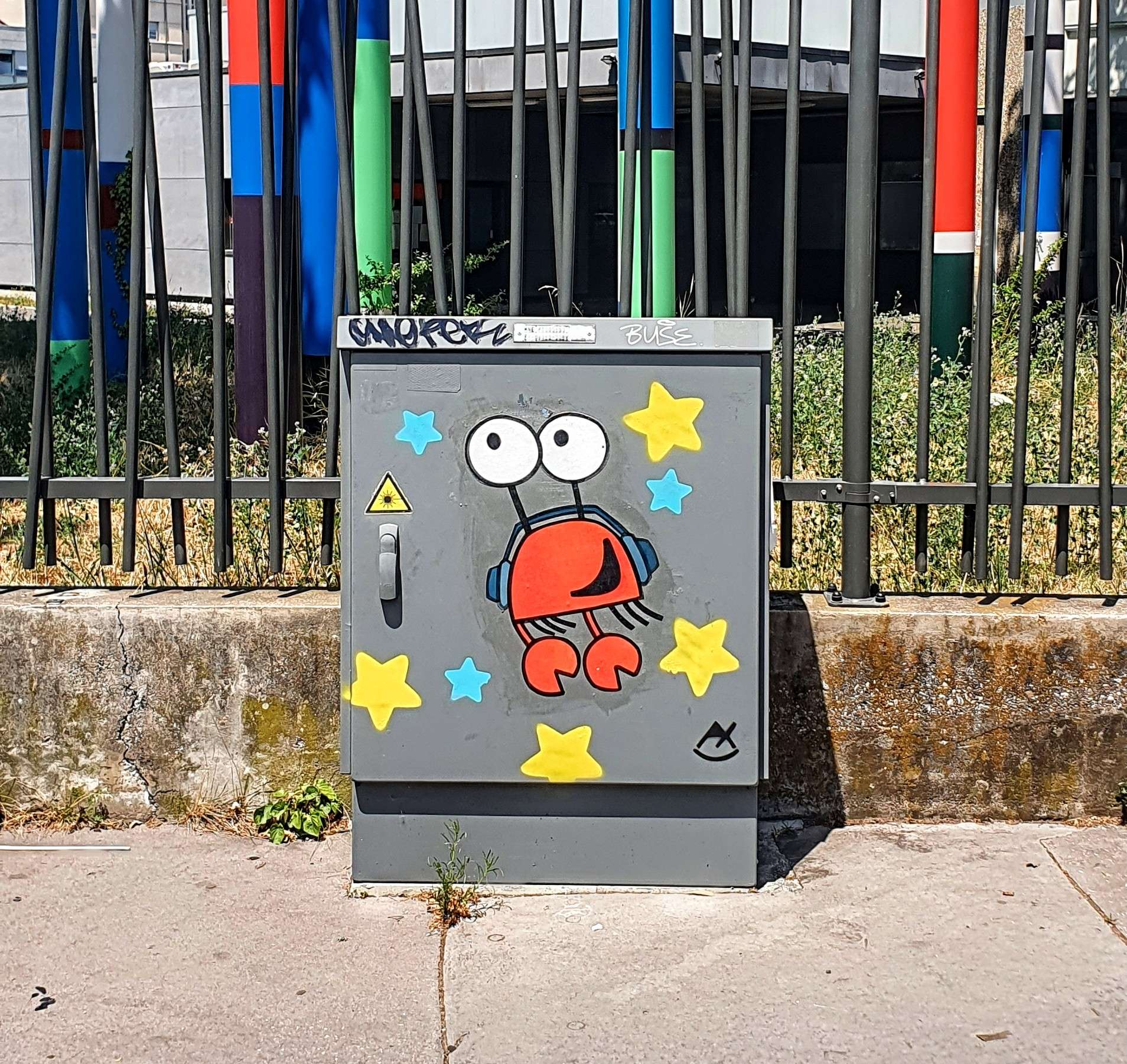 
								Street-art graffiti fresque 
								Ax Creart 
									105 Cours Albert Thomas
									69003
									Lyon
									France 
									Pat Finder
								Street-Art-Safari.com
								