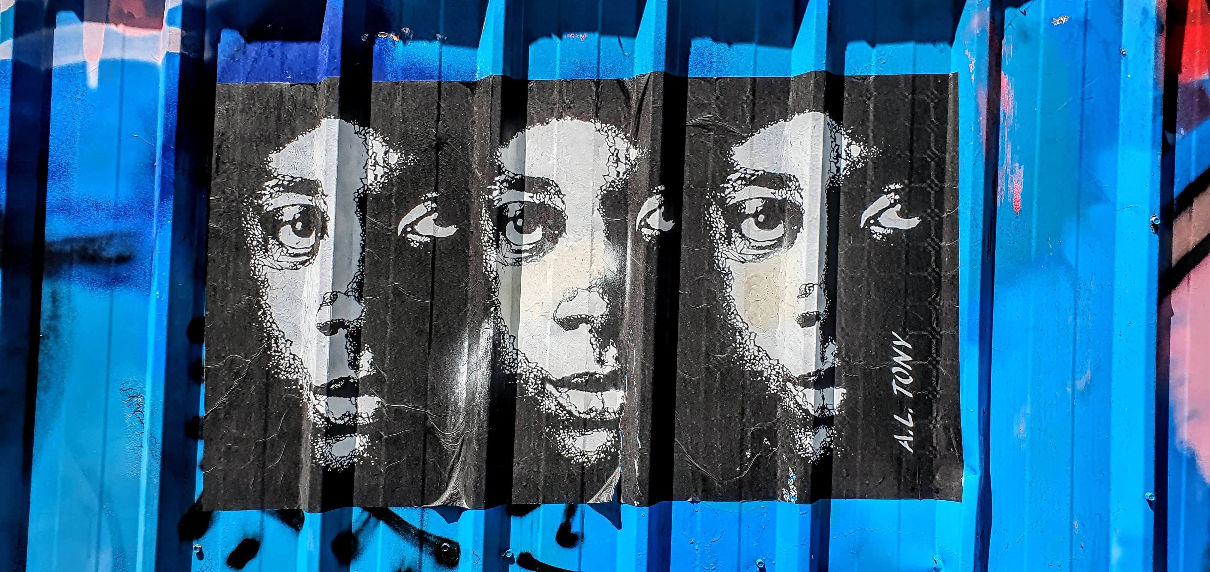 
								Street-art graffiti fresque 
								A.L. Tony 
									16 Boulevard du G&eacute;n&eacute;ral d'Arm&eacute;e Jean Simon
									75013
									Paris
									France 
									Pat Finder
								Street-Art-Safari.com
								