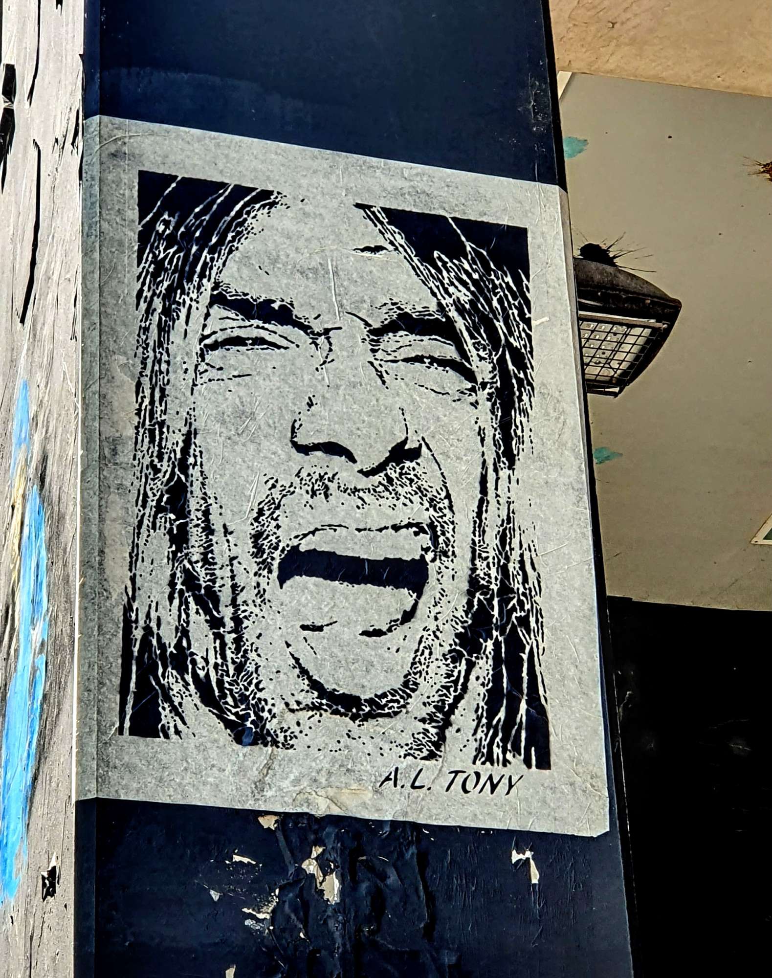 
								Street-art graffiti fresque 
								A.L. Tony 
									20 Boulevard du G&eacute;n&eacute;ral d'Arm&eacute;e Jean Simon
									75013
									Paris
									France 
									Pat Finder
								Street-Art-Safari.com
								