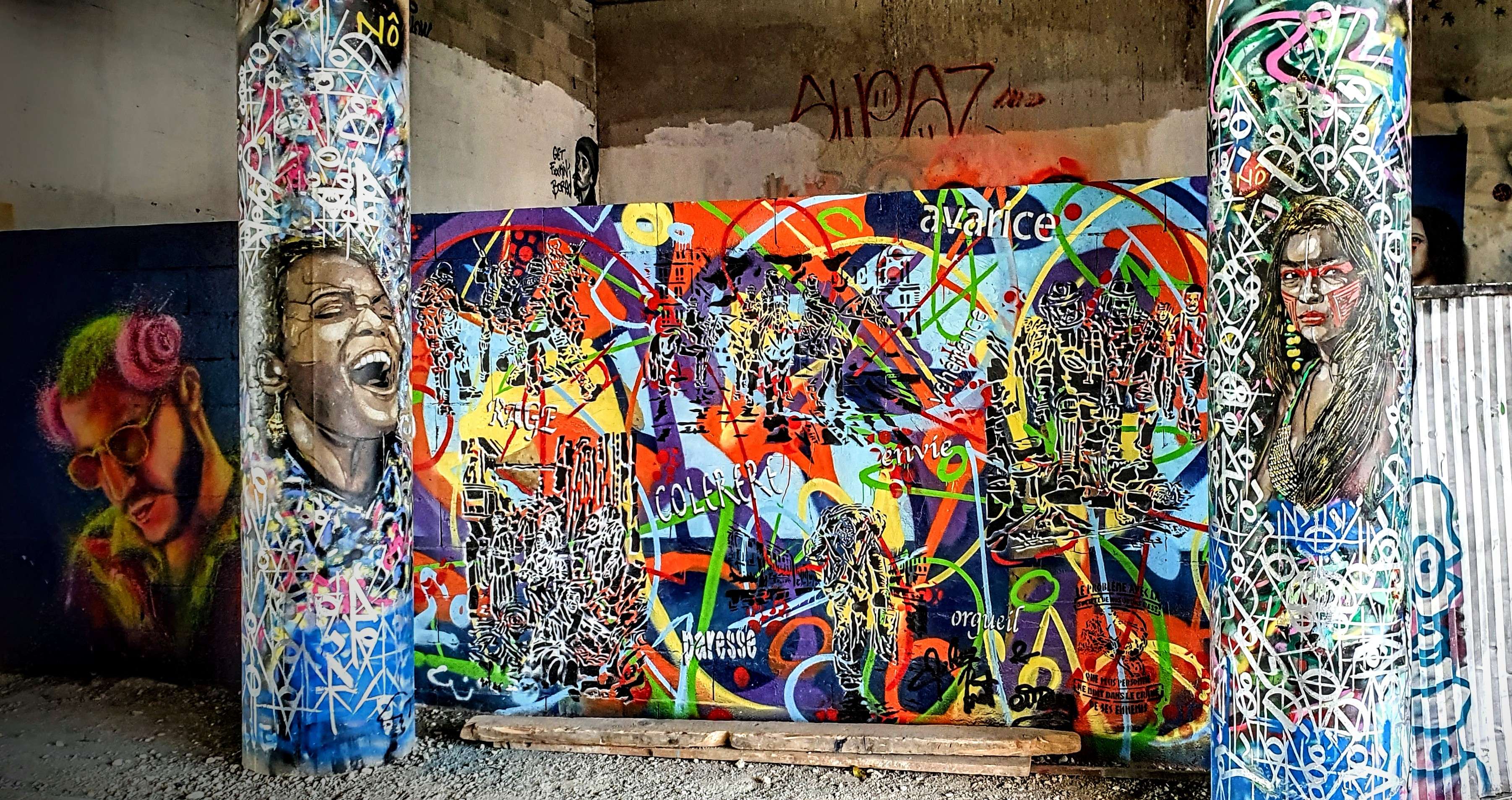 
								Street-art graffiti fresque 
								N&ocirc; 
									20 Boulevard du G&eacute;n&eacute;ral d'Arm&eacute;e Jean Simon
									75013
									Paris
									France 
									Pat Finder
								Street-Art-Safari.com
								