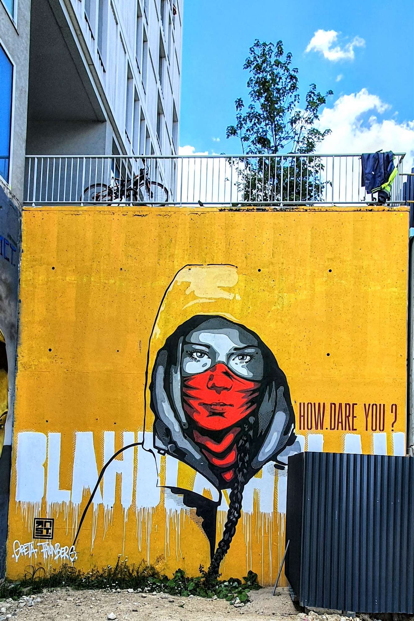 
								Street-art graffiti fresque 
								RNST 
									47 All&eacute;e Paris-Ivry
									75013
									Paris
									France 
									Pat Finder
								Street-Art-Safari.com
								