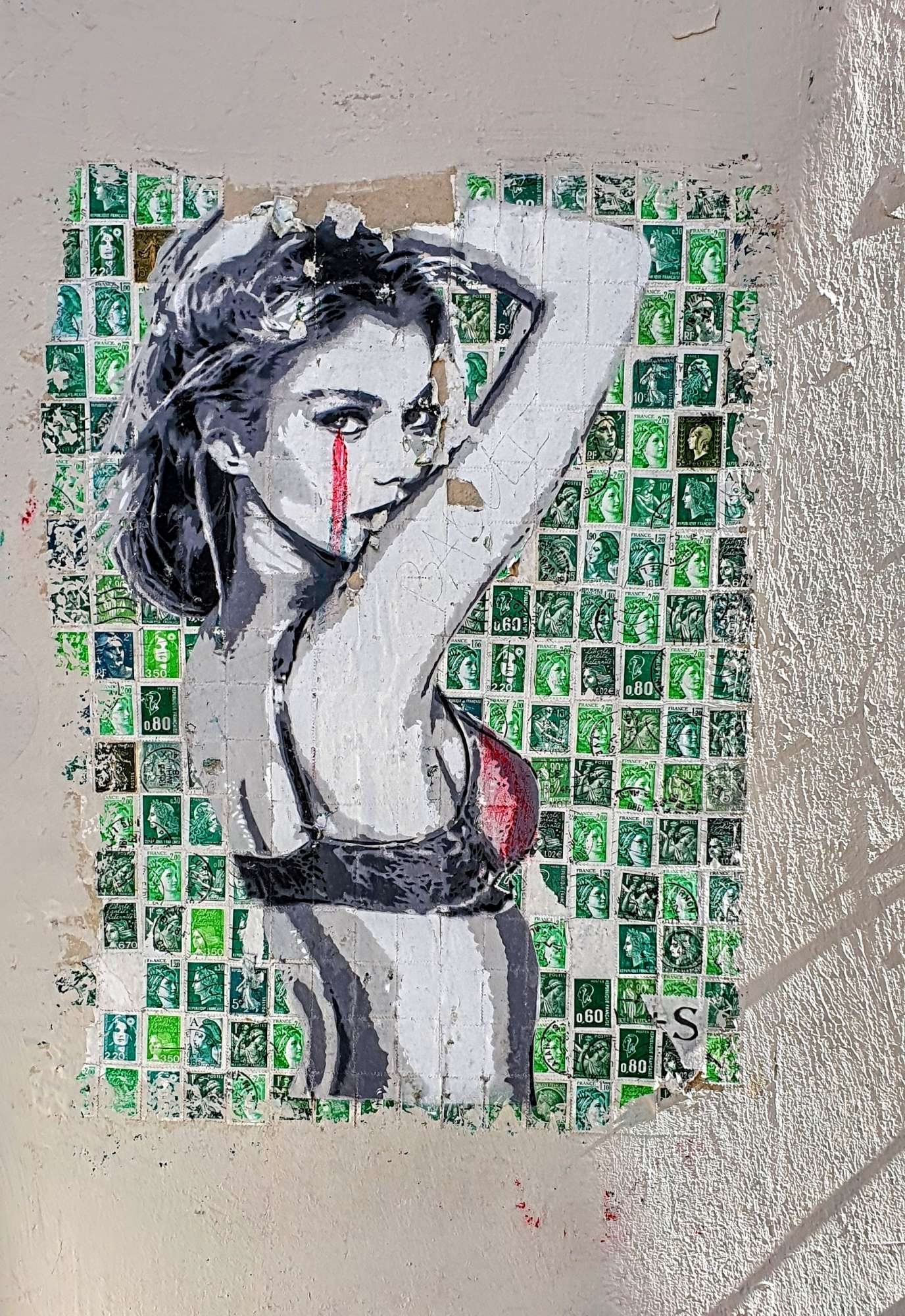 
								Street-art graffiti fresque 
								C+S 
									2 Place Paul Verlaine
									75013
									Paris
									France 
									Pat Finder
								Street-Art-Safari.com
								