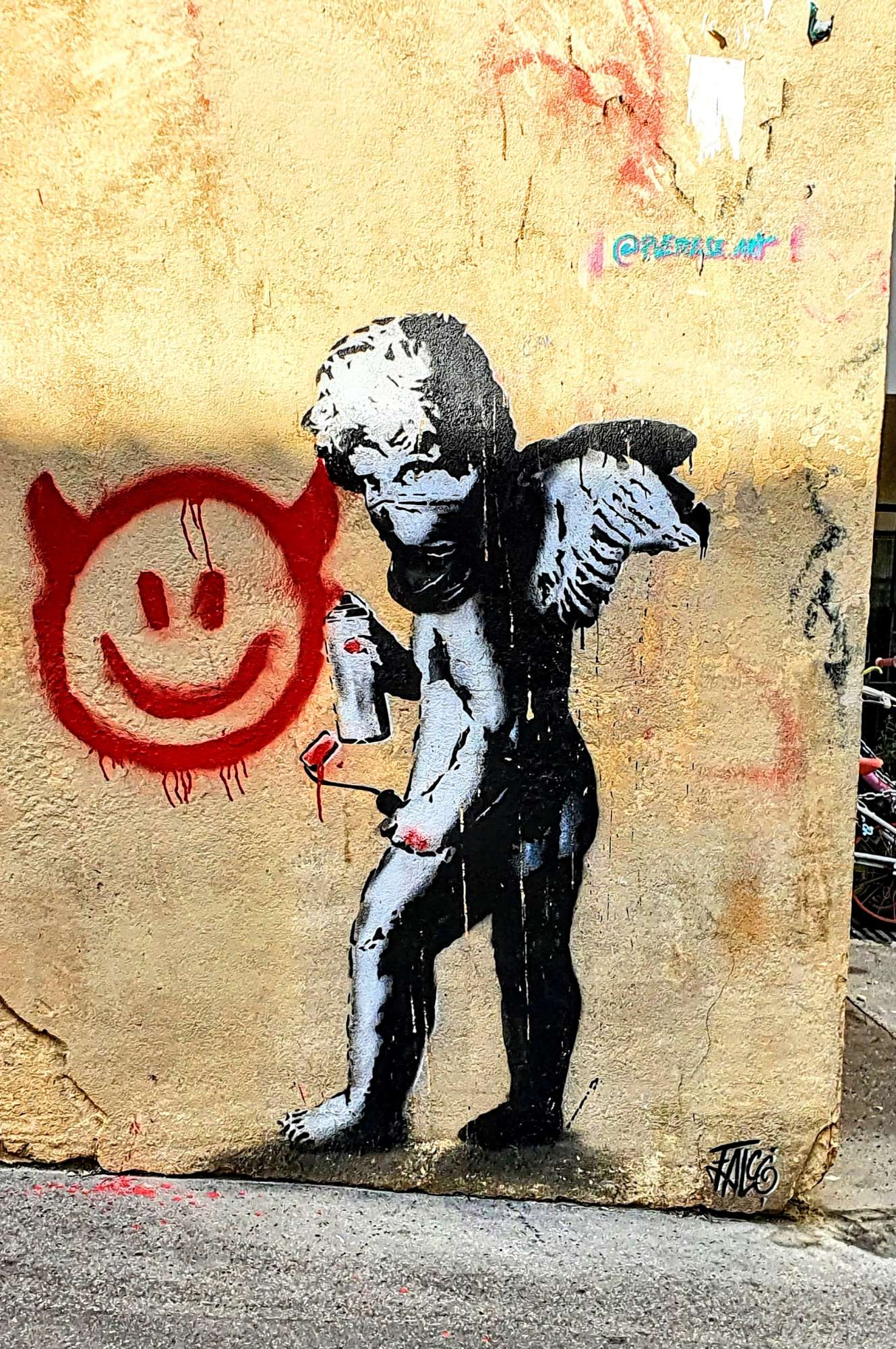 
								Street-art graffiti fresque 
								Falco 
									3 Rue Buot
									75013
									Paris
									France 
									Pat Finder
								Street-Art-Safari.com
								