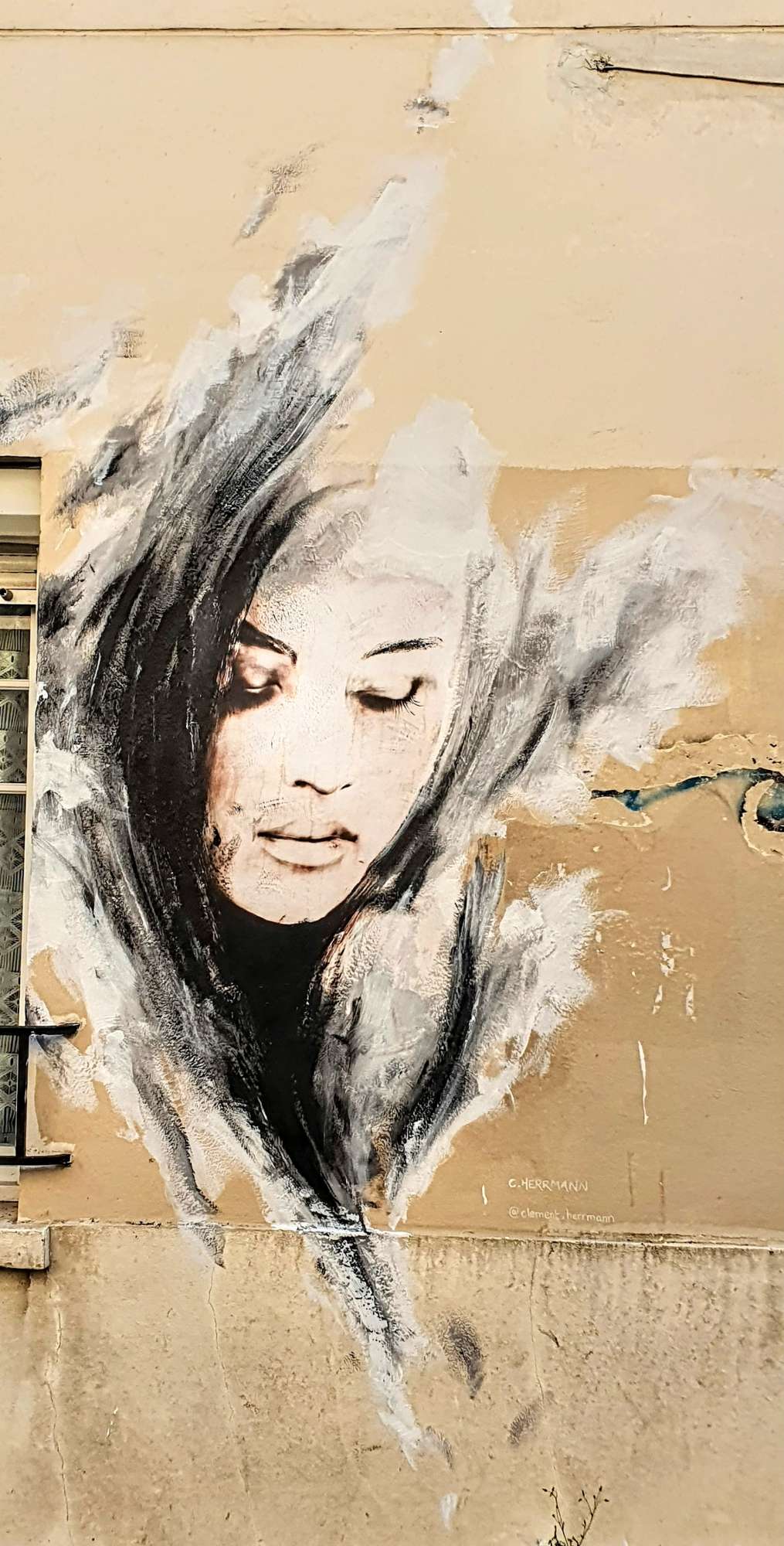 
								Street-art graffiti fresque 
								Cl&eacute;ment Herrmann 
									3 Rue Buot
									75013
									Paris
									France 
									Pat Finder
								Street-Art-Safari.com
								