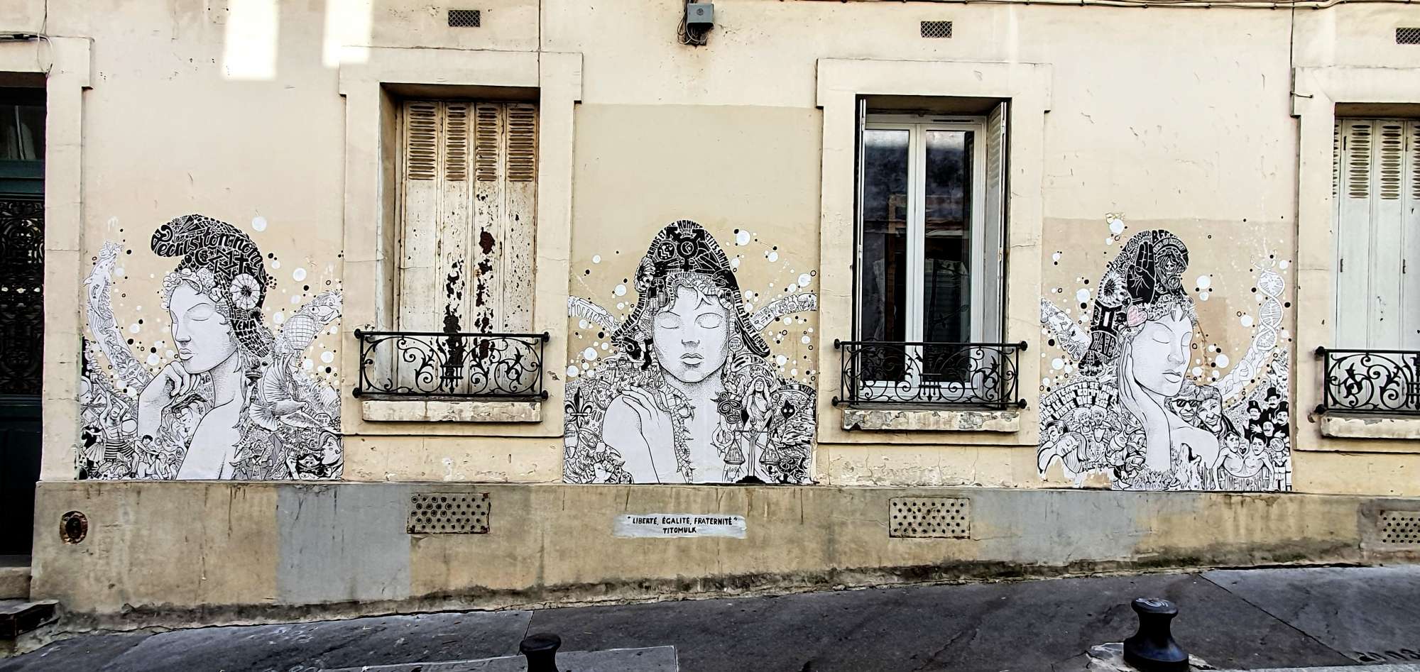 
								Street-art graffiti fresque 
								TitoMulk 
									23B Rue Michal
									75013
									Paris
									France 
									Pat Finder
								Street-Art-Safari.com
								