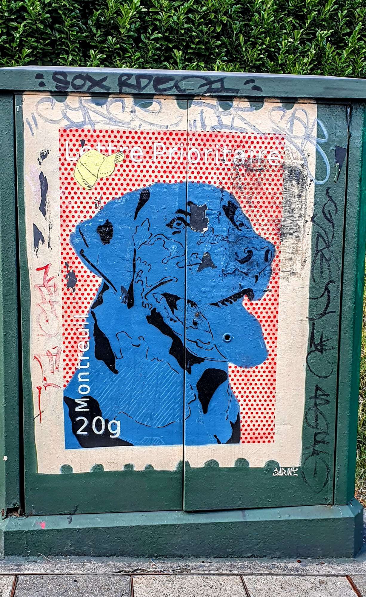 
								Street-art graffiti fresque 
								Sarny 
									2 Rue des Epernons
									93100
									Montreuil
									France 
									Pat Finder
								Street-Art-Safari.com
								