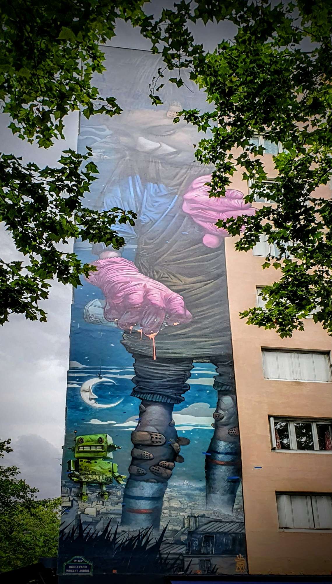 
								Street-art graffiti fresque 
								Bom K 
									2 Place Pinel
									75013
									Paris
									France 
									Pat Finder
								Street-Art-Safari.com
								