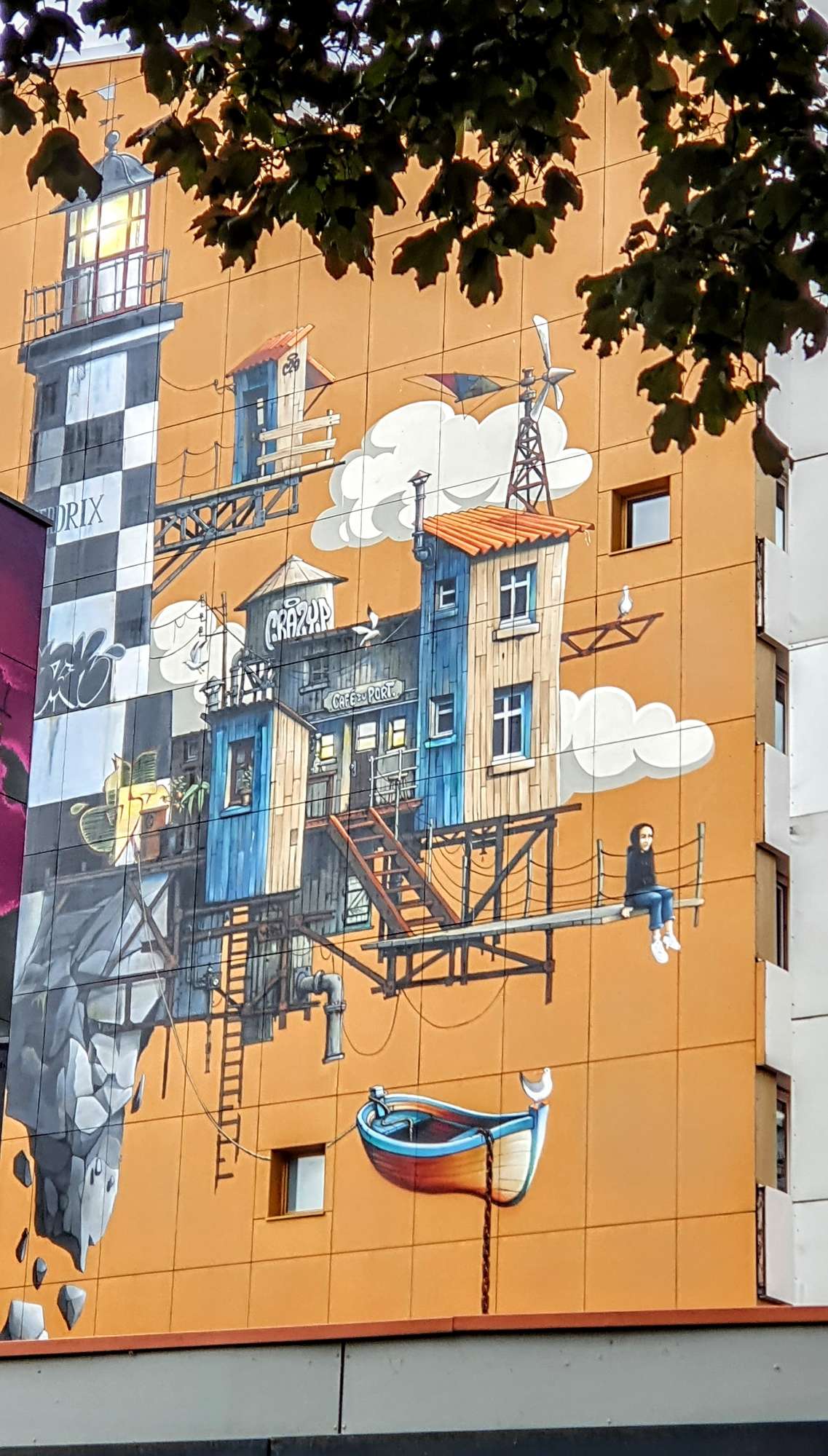 
								Street-art graffiti fresque 
								PakOne 
									212 Rue du Ch&acirc;teau des Rentiers
									75013
									Paris
									France 
									Pat Finder
								Street-Art-Safari.com
								