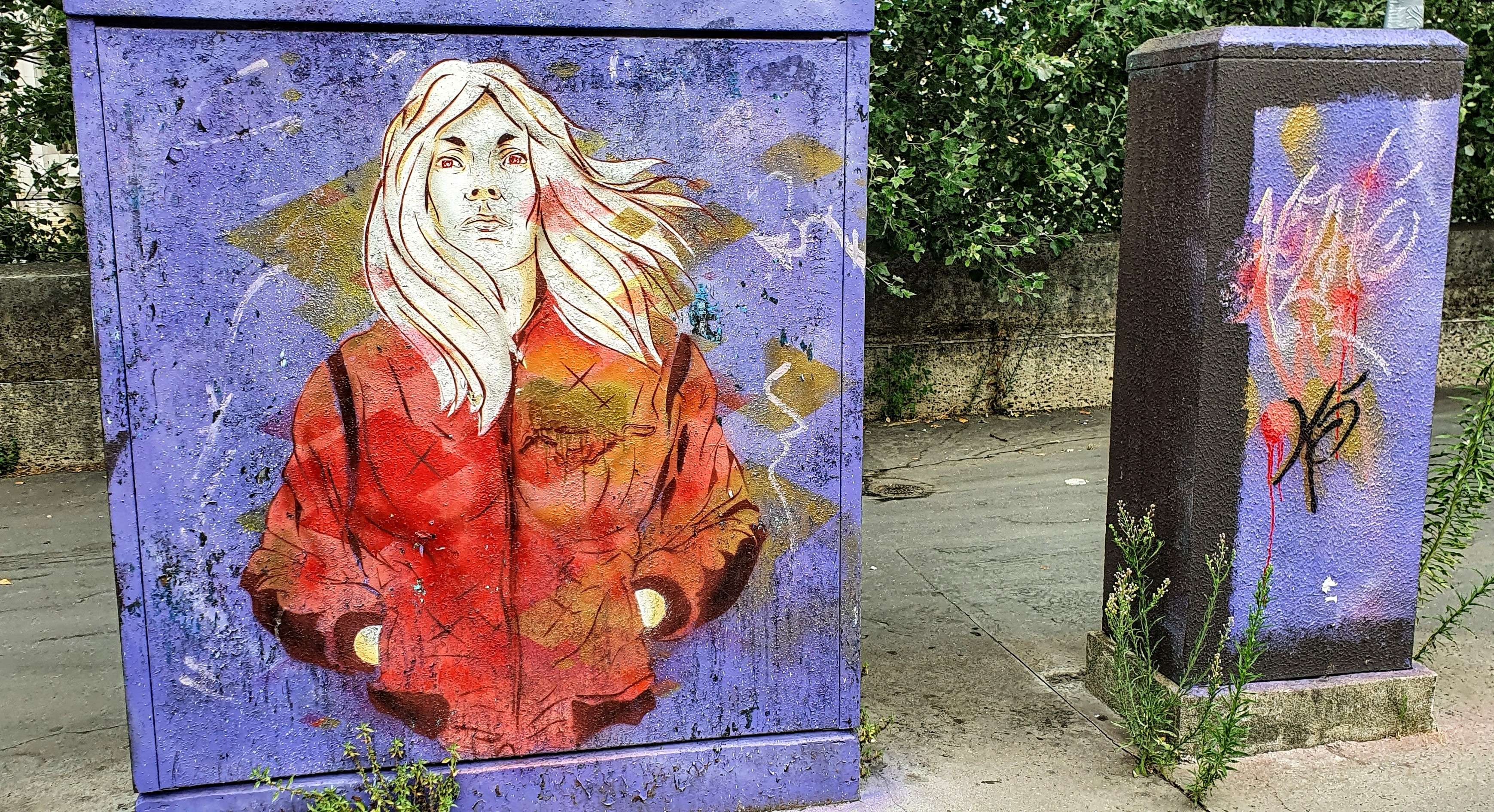 
								Street-art graffiti fresque 
								Ko 
									1 Quai d'Austerlitz
									75013
									Paris
									France 
									Pat Finder
								Street-Art-Safari.com
								