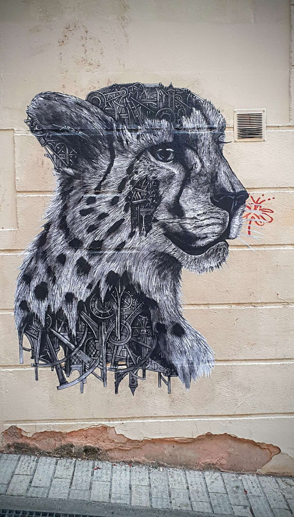 
								Street-art graffiti fresque 
								Ardif 
									79 Mont&eacute;e de la Grande-C&ocirc;te
									69001
									Lyon
									France 
									Pat Finder
								Street-Art-Safari.com
								