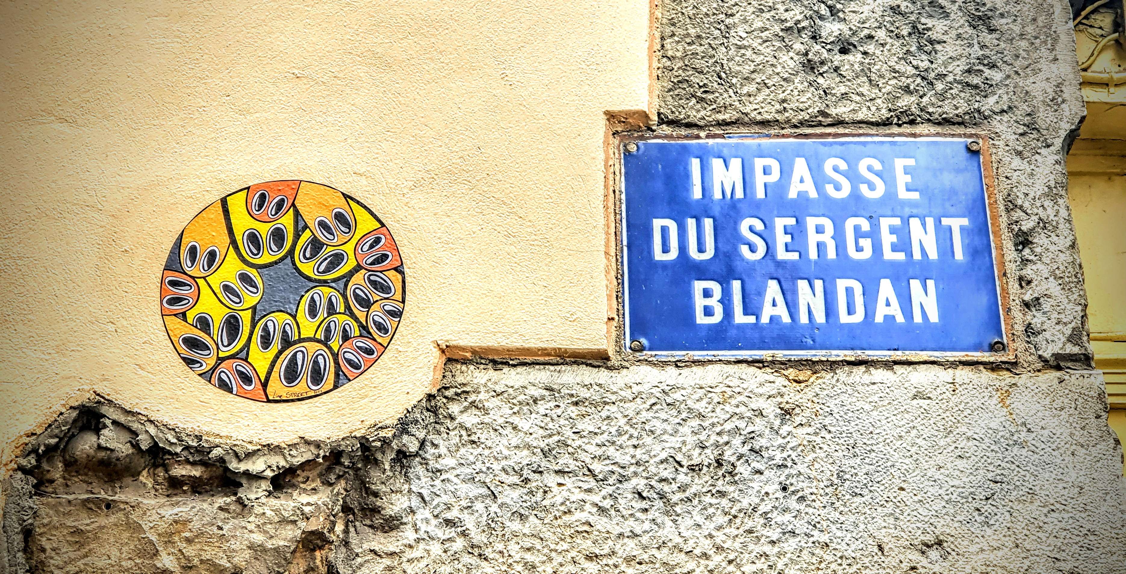 
								Street-art graffiti fresque 
								Line-street 
									29 Rue Sergent Blandan
									69001
									Lyon
									France 
									Pat Finder
								Street-Art-Safari.com
								