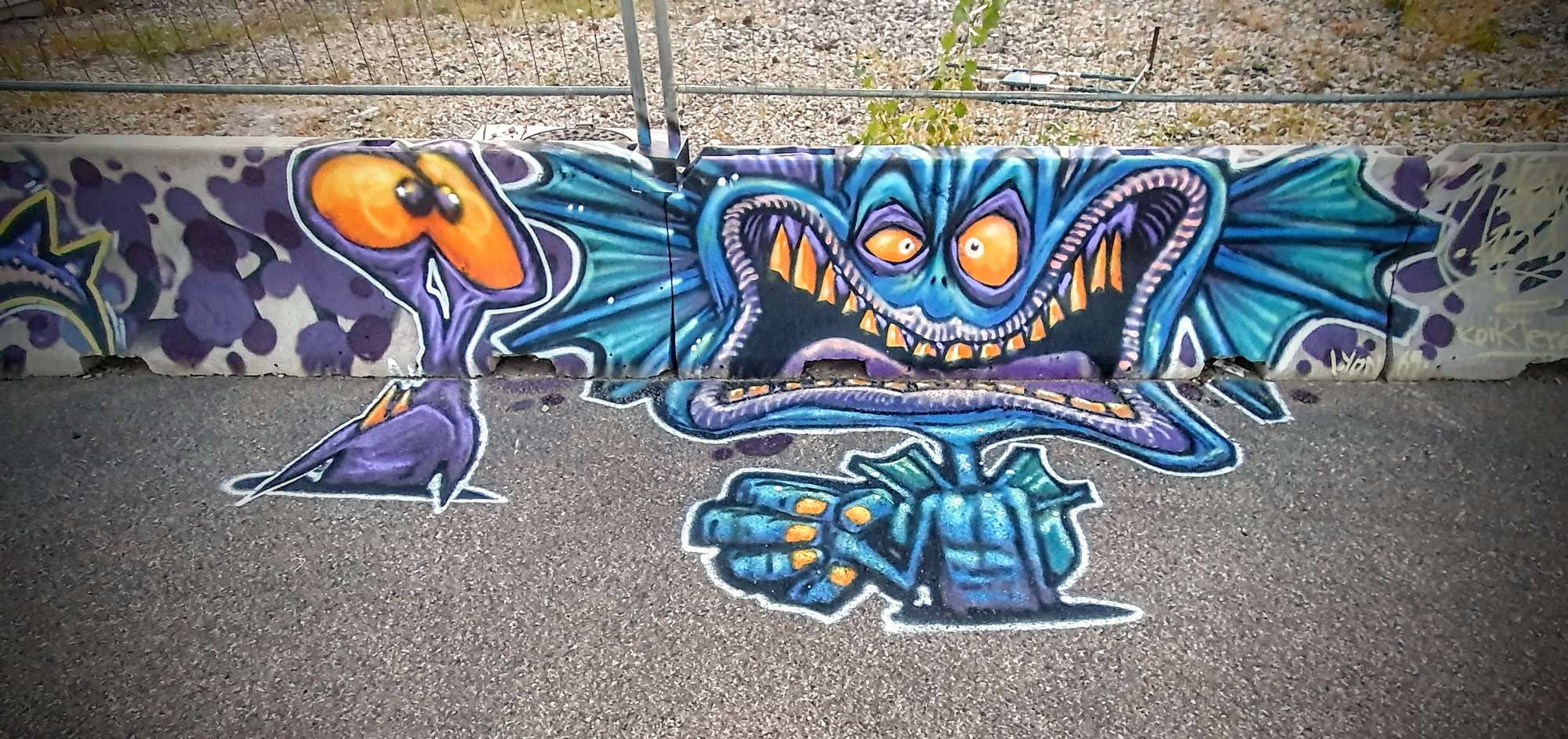 
								Street-art graffiti fresque 
								Skema 
									2 Rue Vuillerme
									69002
									Lyon
									France 
									Pat Finder
								Street-Art-Safari.com
								