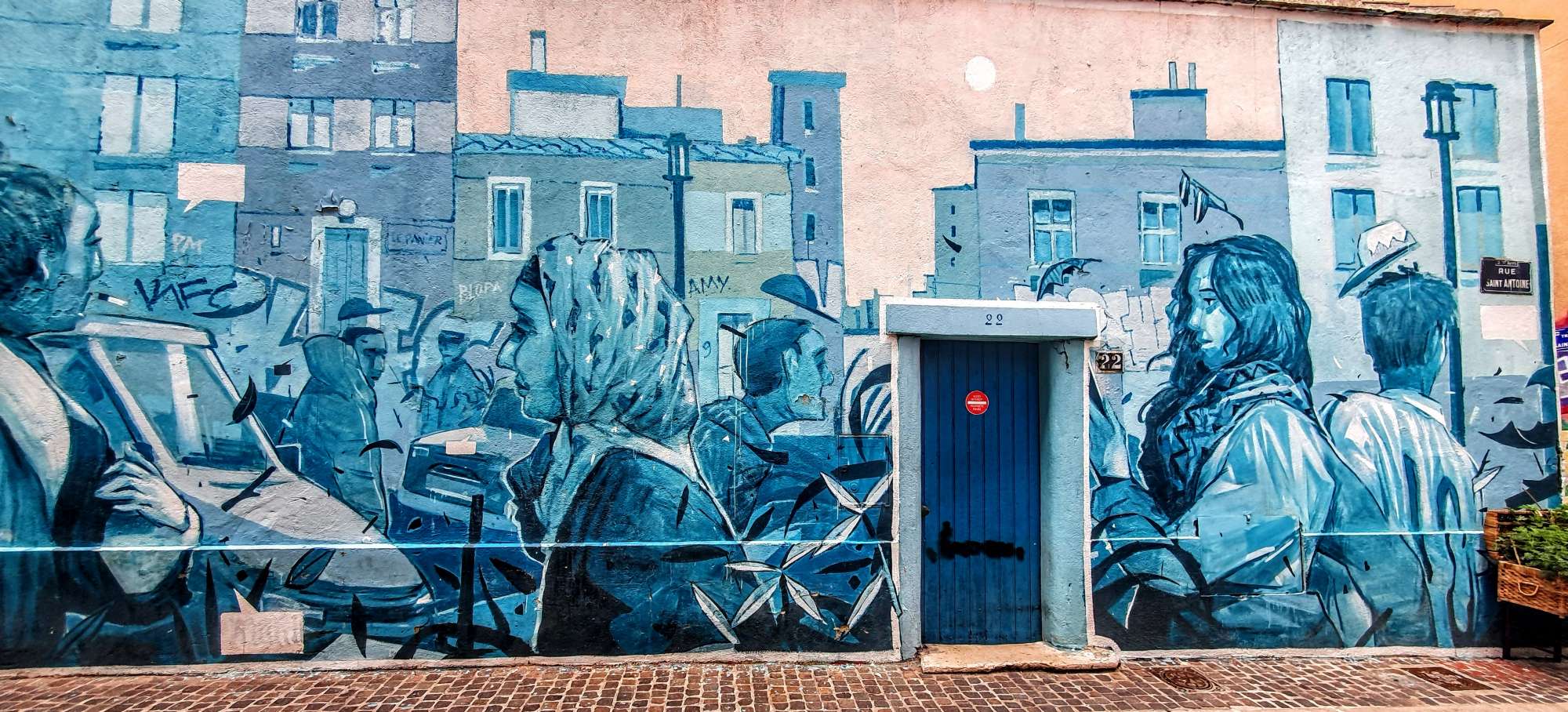 
								Street-art graffiti fresque 
								Difuz 
									25 Rue Saint-Antoine
									13002
									Marseille
									France 
									Pat Finder
								Street-Art-Safari.com
								