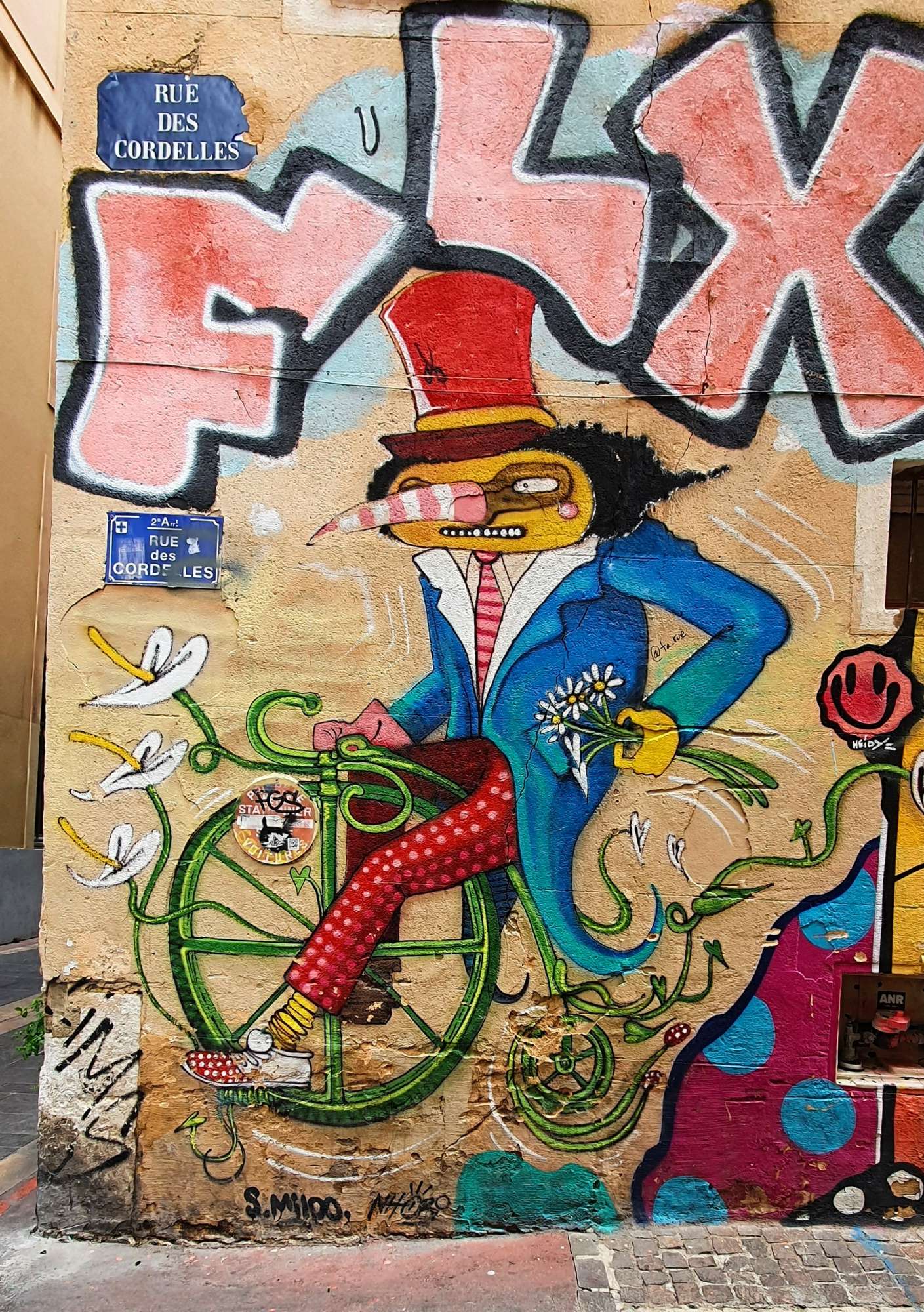 
								Street-art graffiti fresque 
								Nhobi 
									24 Rue des Cordelles
									13002
									Marseille
									France 
									Pat Finder
								Street-Art-Safari.com
								