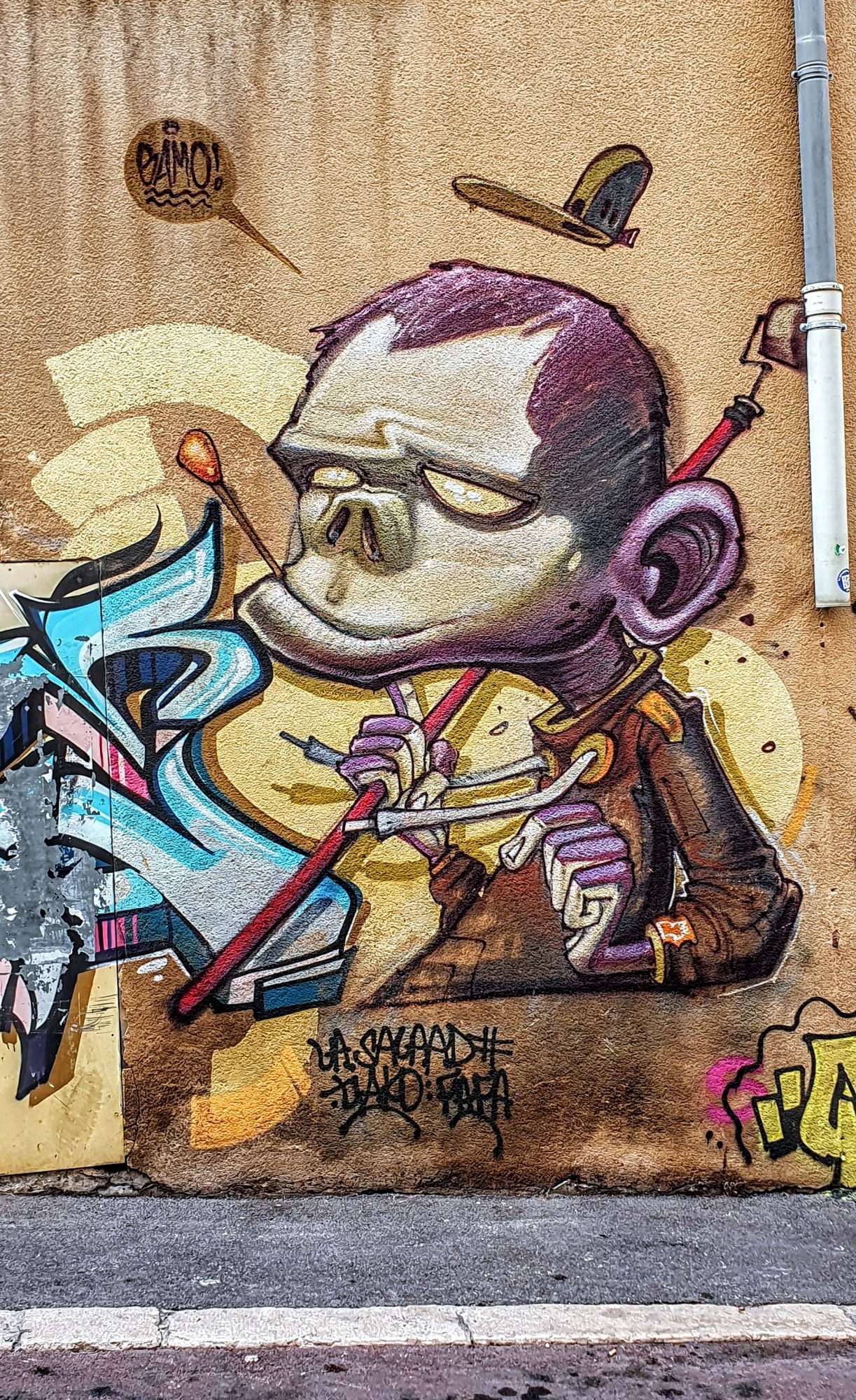 
								Street-art graffiti fresque 
								Gamo 
									10 Rue Guintrand
									13002
									Marseille
									France 
									Pat Finder
								Street-Art-Safari.com
								