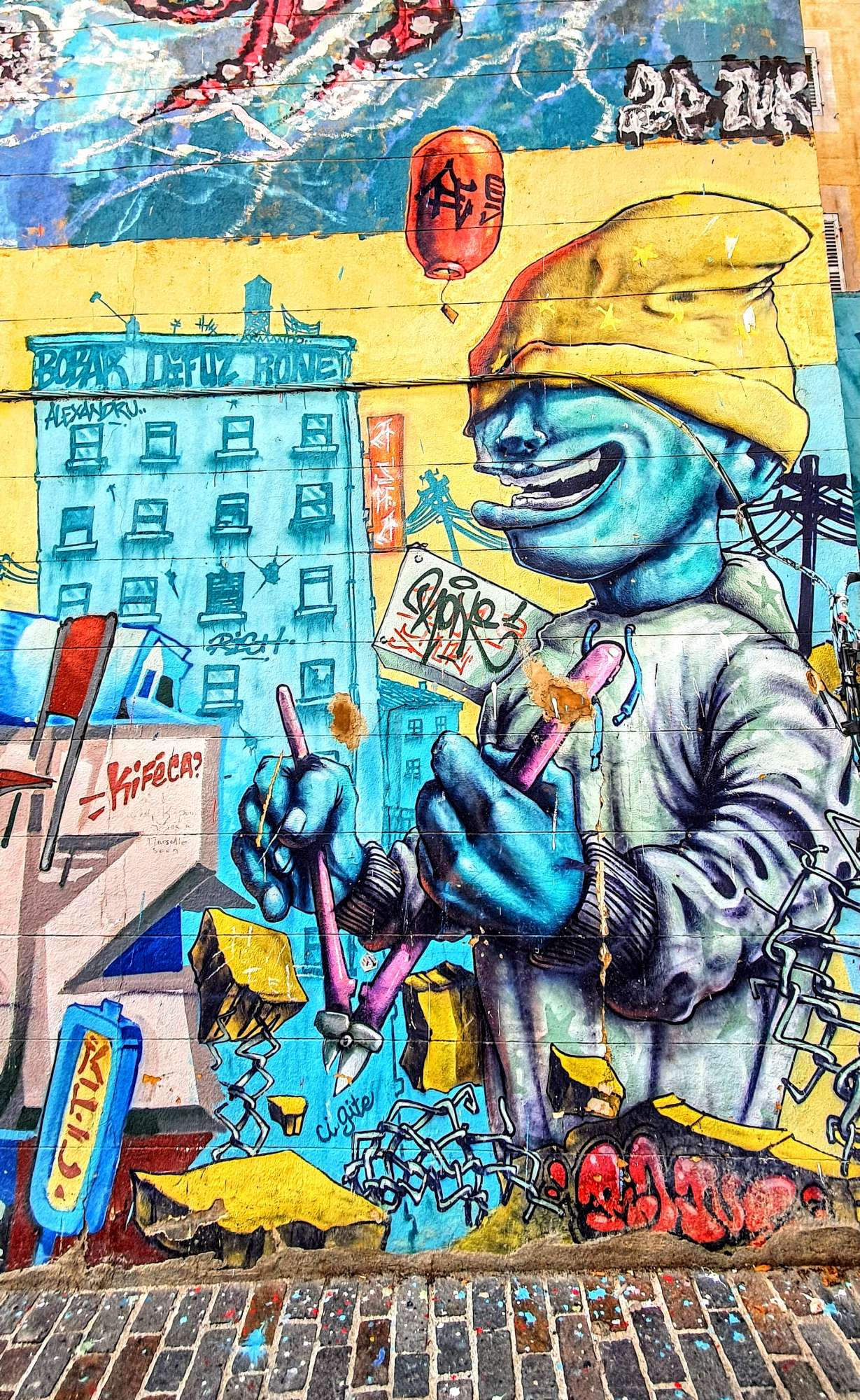 
								Street-art graffiti fresque 
								Rone 
									Rue du Refuge
									13002
									Marseille
									France 
									Pat Finder
								Street-Art-Safari.com
								