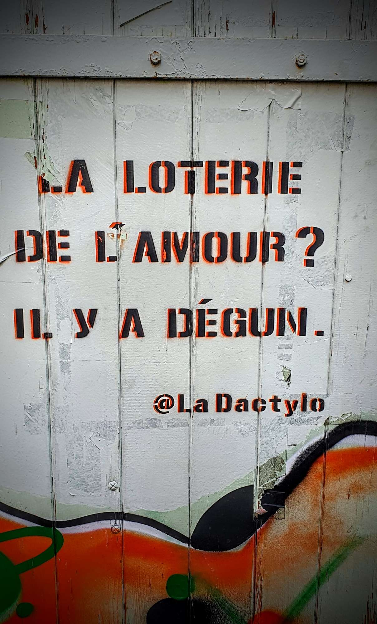 
								Street-art graffiti fresque 
								La Dactylo 
									1 Rue du Refuge
									13002
									Marseille
									France 
									Pat Finder
								Street-Art-Safari.com
								