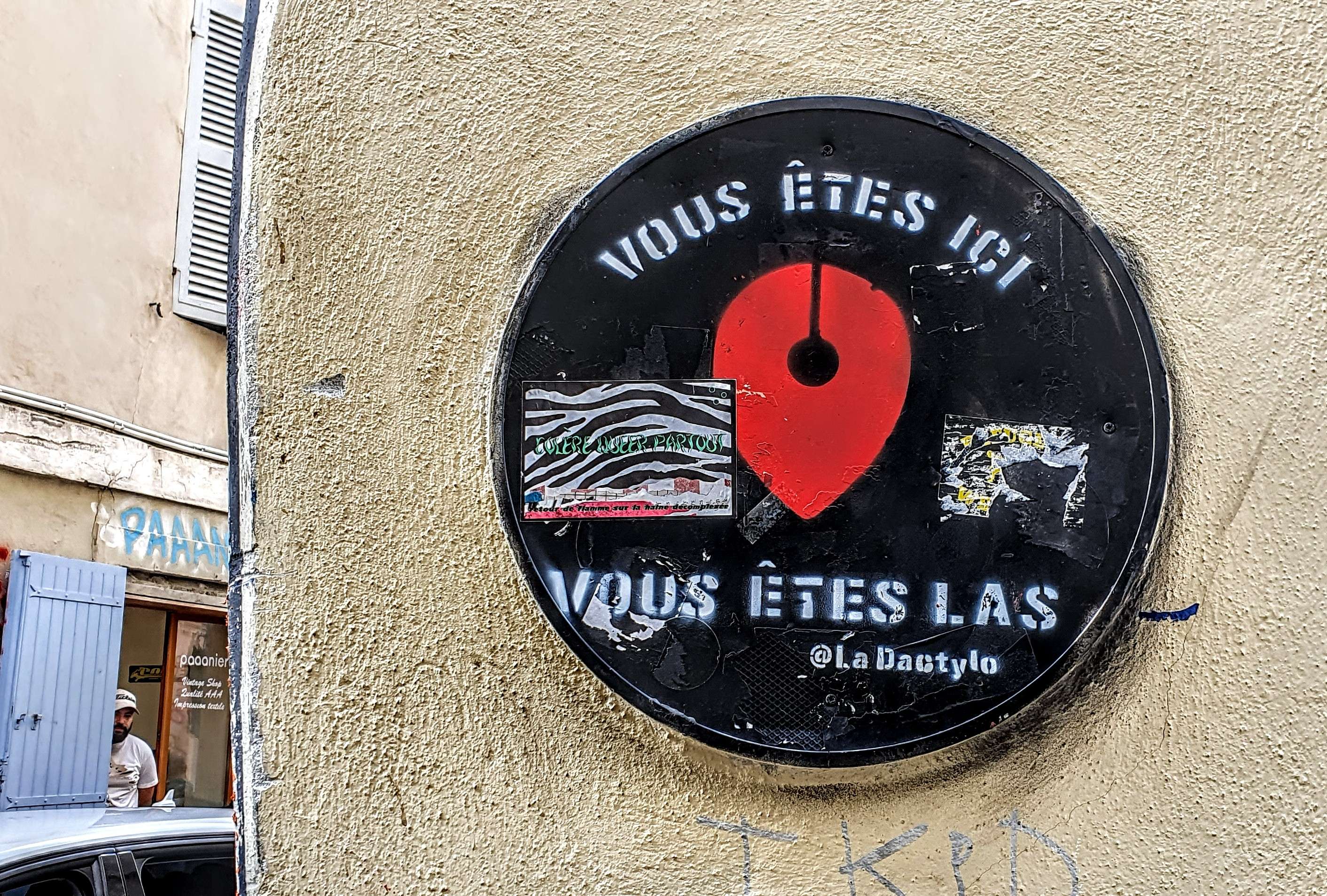 
								Street-art graffiti fresque 
								La Dactylo 
									1 Rue du Refuge
									13002
									Marseille
									France 
									Pat Finder
								Street-Art-Safari.com
								