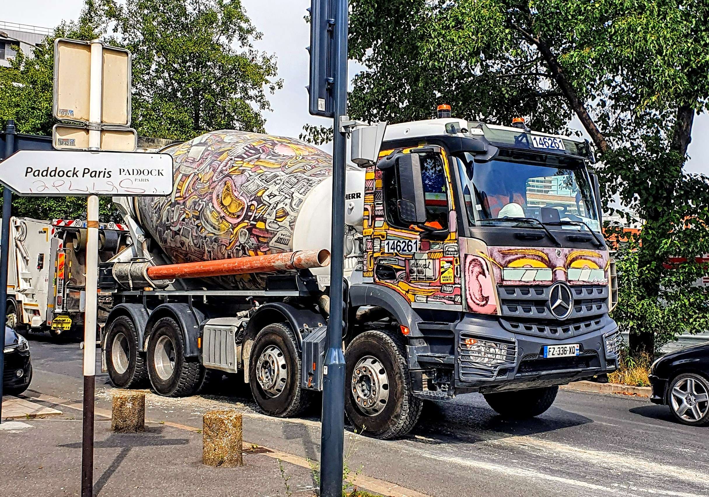 
								Street-art graffiti fresque 
								Dawal 
									100 Rue de la Commune de Paris
									93230
									Romainville
									France 
									Pat Finder
								Street-Art-Safari.com
								