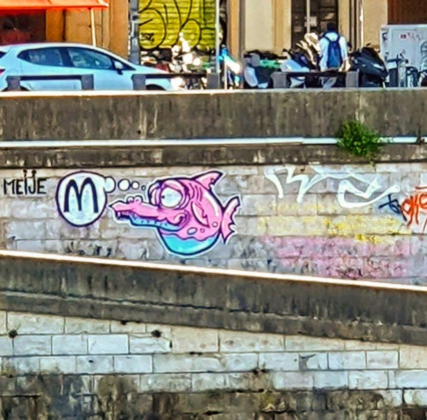 
								Street-art graffiti fresque 
								 
									232 Quai Saint-Vincent
									69001
									Lyon
									France 
									Pat Finder
								Street-Art-Safari.com
								