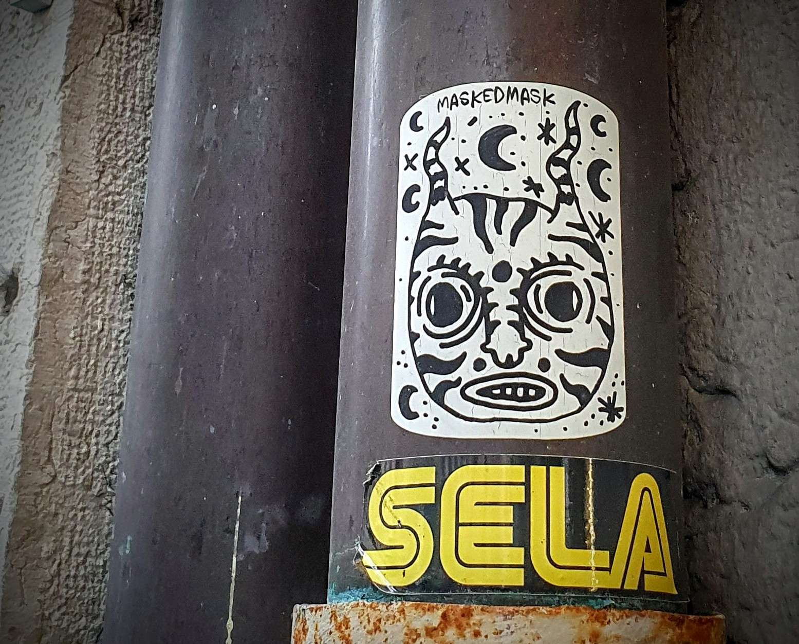 
								Street-art graffiti fresque 
								MaskedMask 
									26 Avenue Jean Jaur&egrave;s
									69007
									Lyon
									France 
									Pat Finder
								Street-Art-Safari.com
								