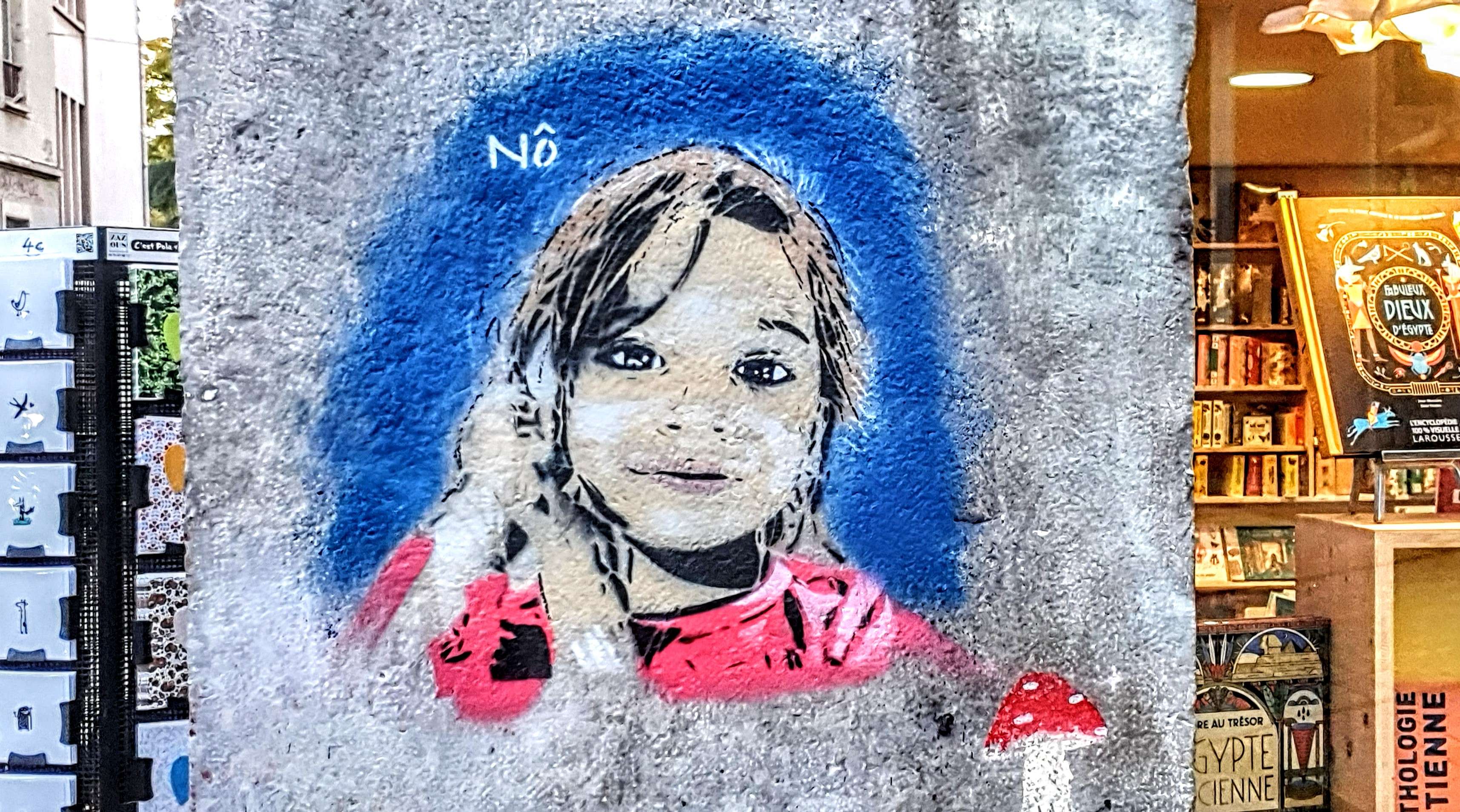 
								Street-art graffiti fresque 
								N&ocirc; 
									78 Mont&eacute;e de la Grande-C&ocirc;te
									69001
									Lyon
									France 
									Pat Finder
								Street-Art-Safari.com
								