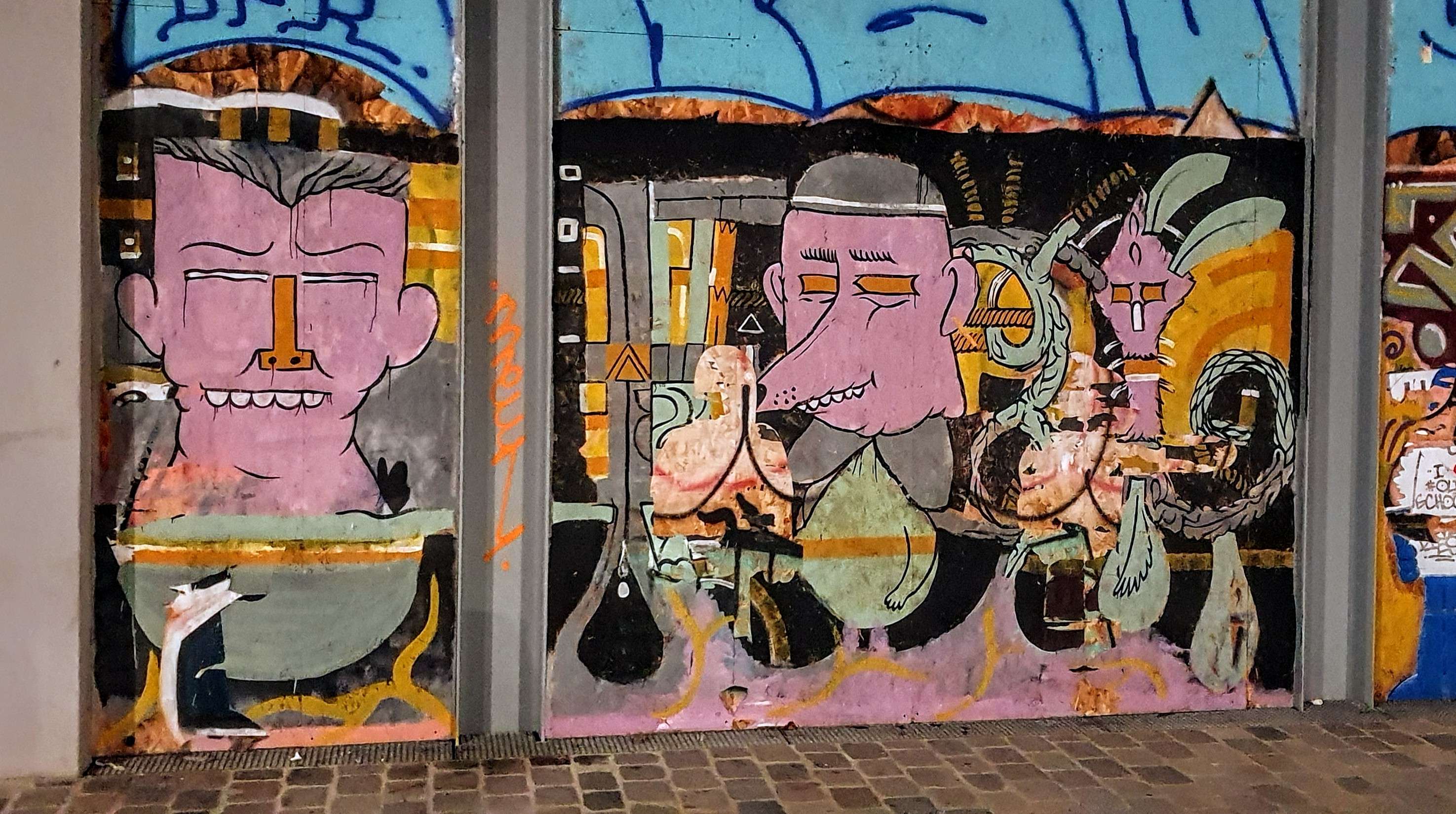 
								Street-art graffiti fresque 
								 
									8 Rue de l'Ancien Canal
									93500
									Pantin
									France 
									Pat Finder
								Street-Art-Safari.com
								