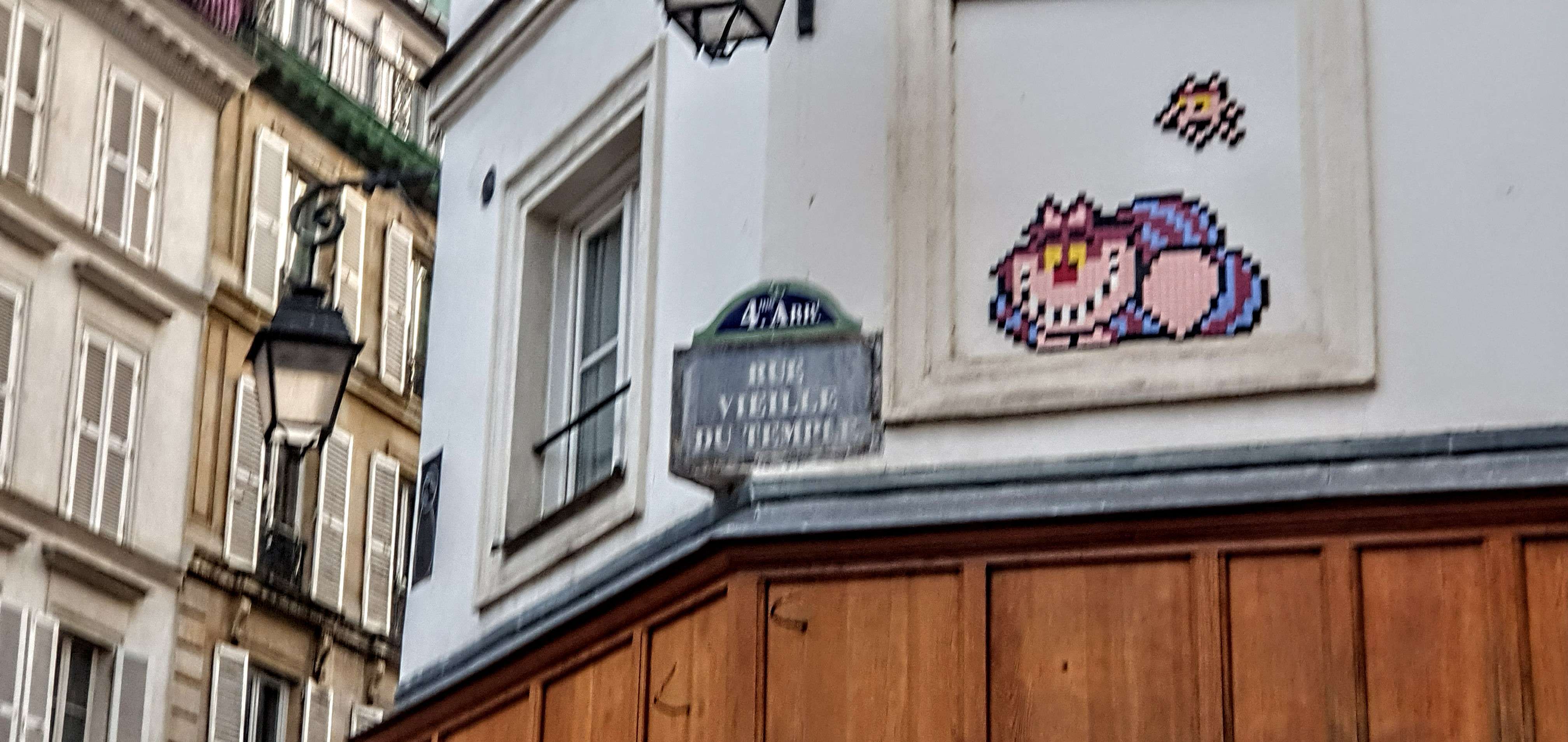 
								Street-art graffiti fresque 
								 
									11 Rue Vieille-du-Temple
									75004
									Paris
									France 
									Pat Finder
								Street-Art-Safari.com
								