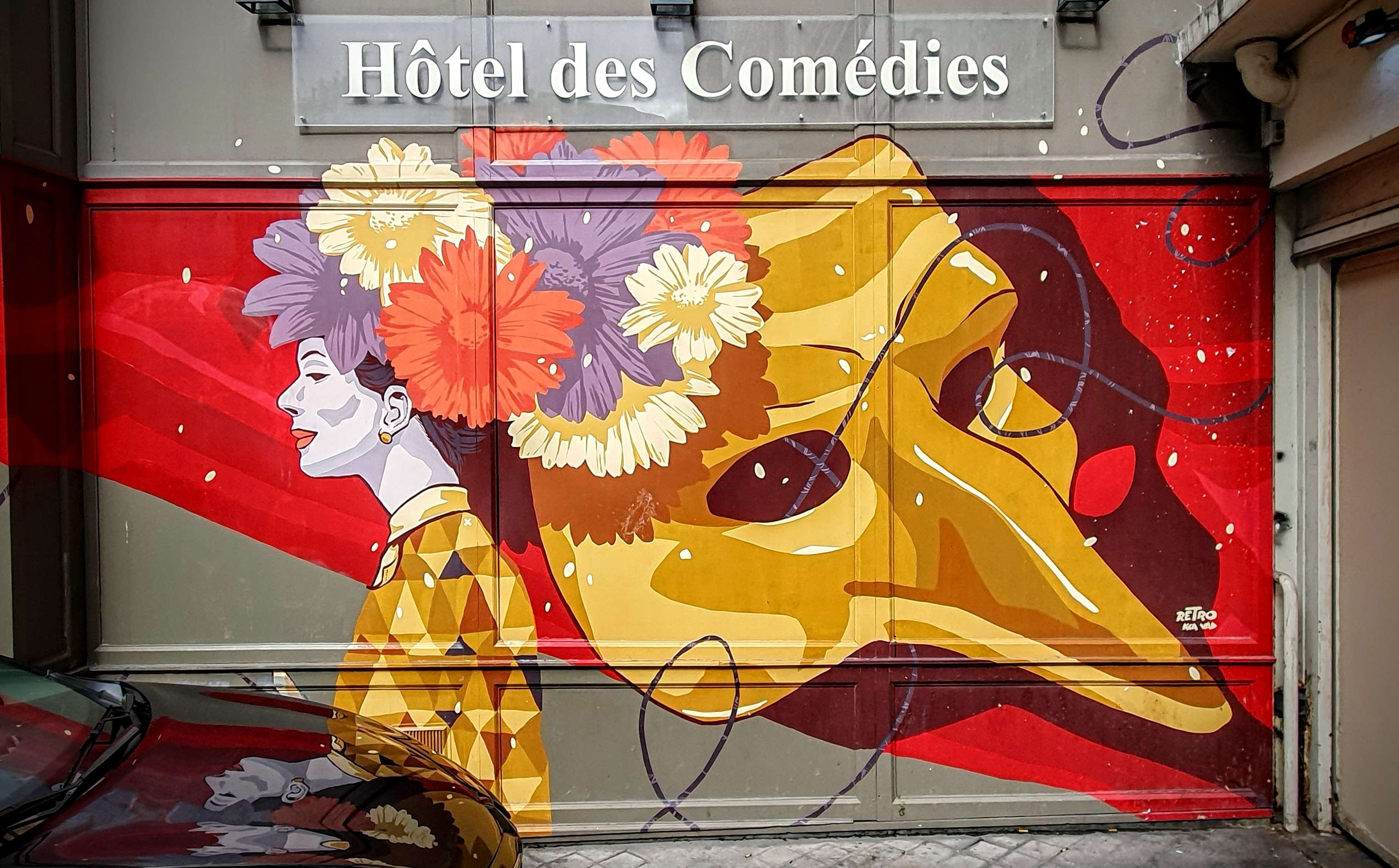 
								Street-art graffiti fresque 
								Retro 
									1 Rue d'Hauteville
									75010
									Paris
									France 
									Pat Finder
								Street-Art-Safari.com
								
