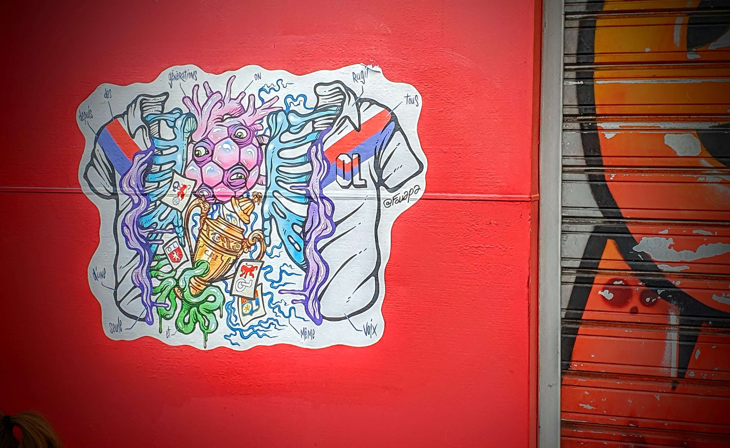 
								Street-art graffiti fresque 
								Fouapa 
									26 Cours Albert Thomas
									69008
									Lyon
									France 
									Pat Finder
								Street-Art-Safari.com
								