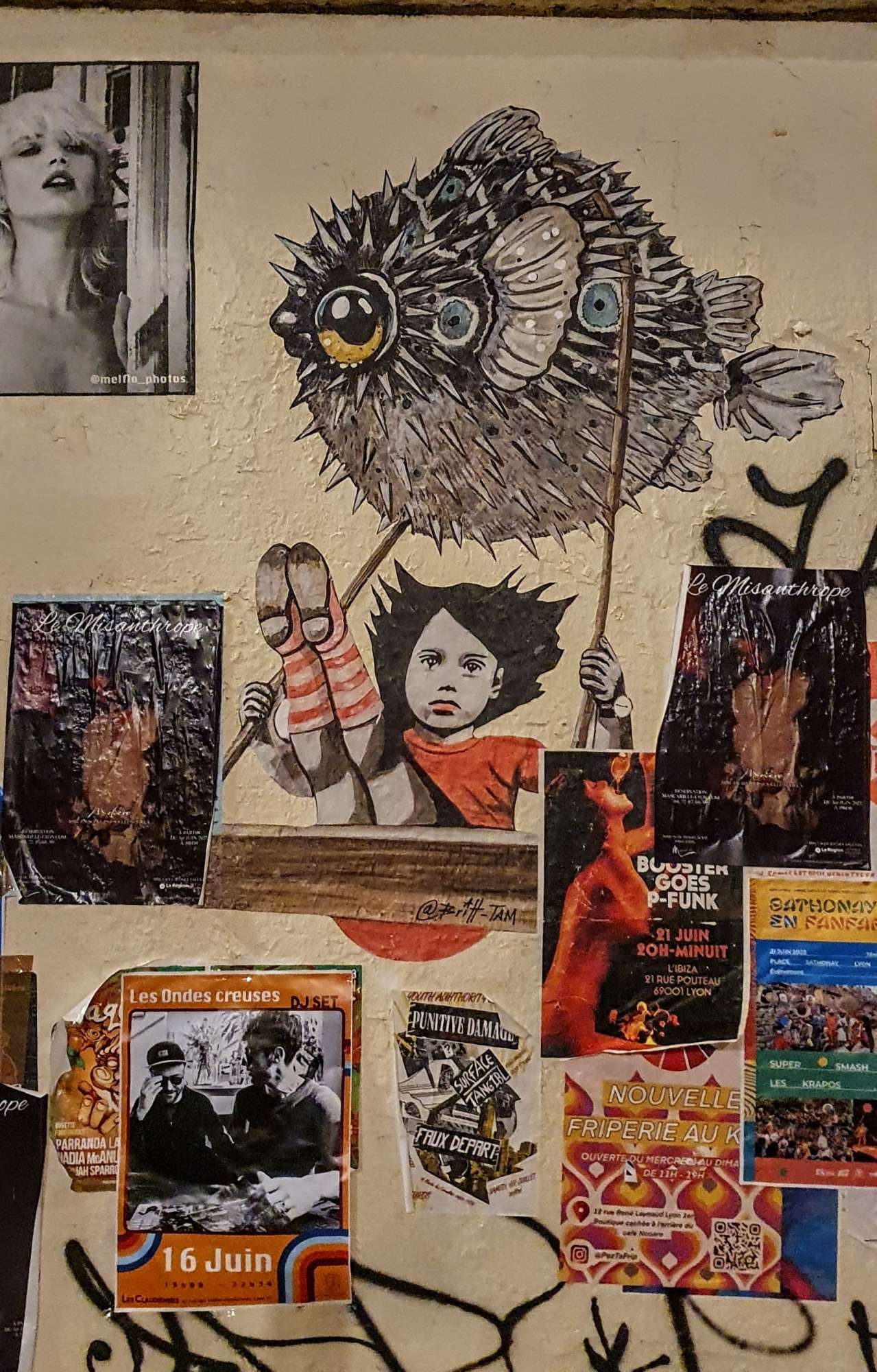 
								Street-art graffiti fresque 
								Britt Tamalet 
									3 Rue Burdeau
									69001
									Lyon
									France 
									Pat Finder
								Street-Art-Safari.com
								