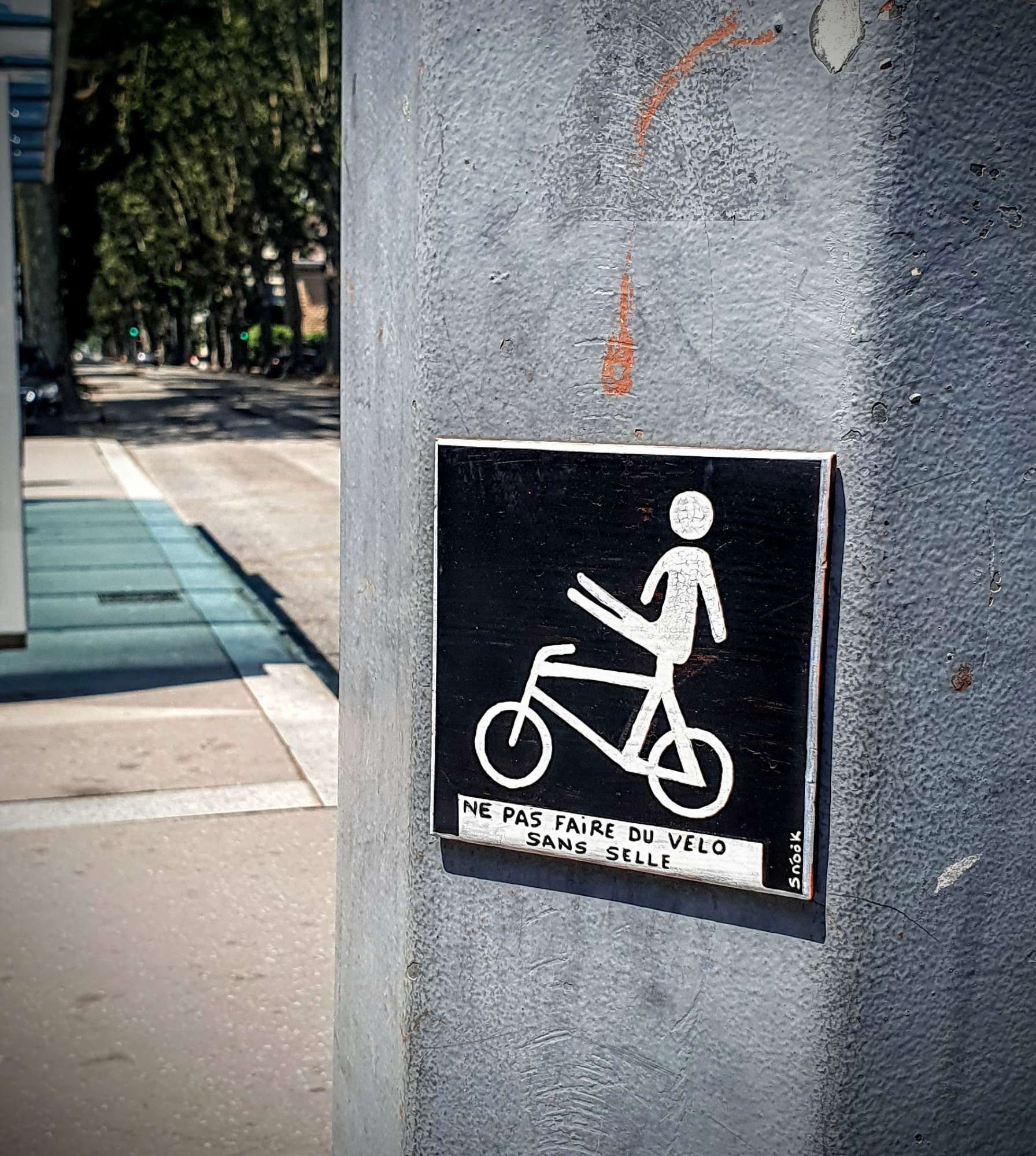 
								Street-art graffiti fresque 
								Snook 
									48 Boulevard des Belges
									69006
									Lyon
									France 
									Pat Finder
								Street-Art-Safari.com
								