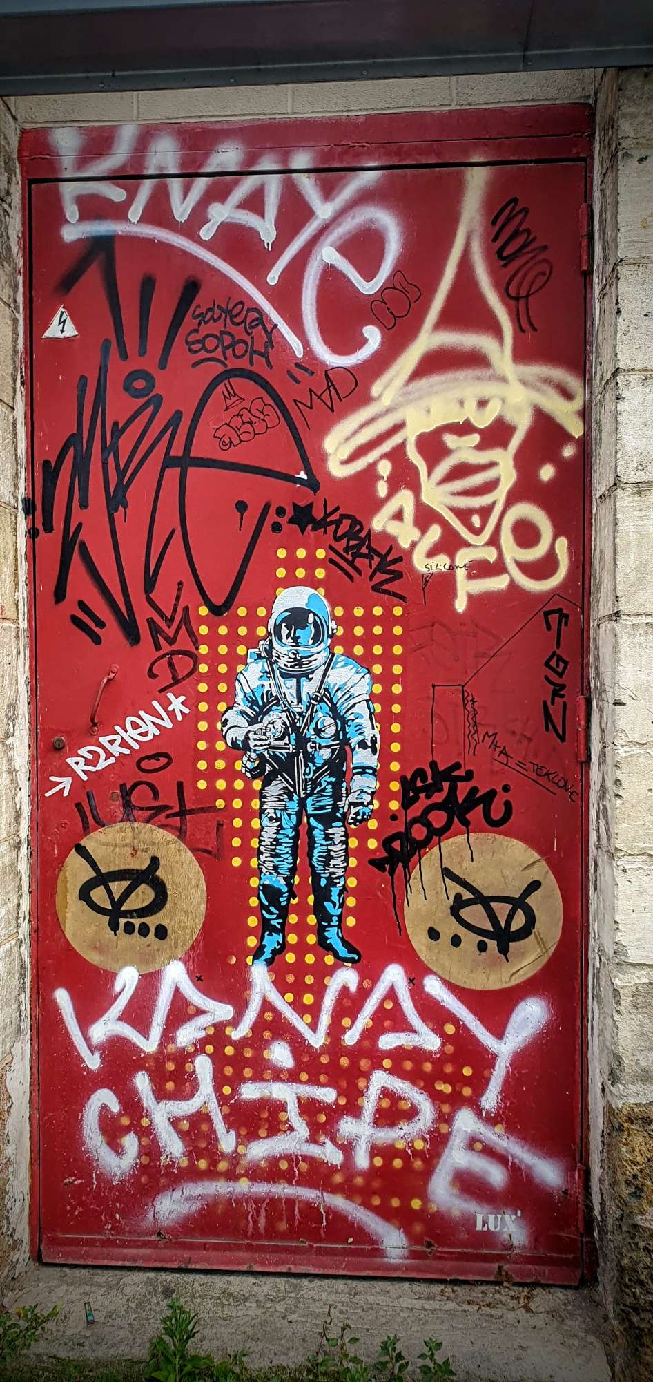 
								Street-art graffiti fresque 
								 
									2 Rue Sadi Carnot
									93500
									Pantin
									France 
									Pat Finder
								Street-Art-Safari.com
								