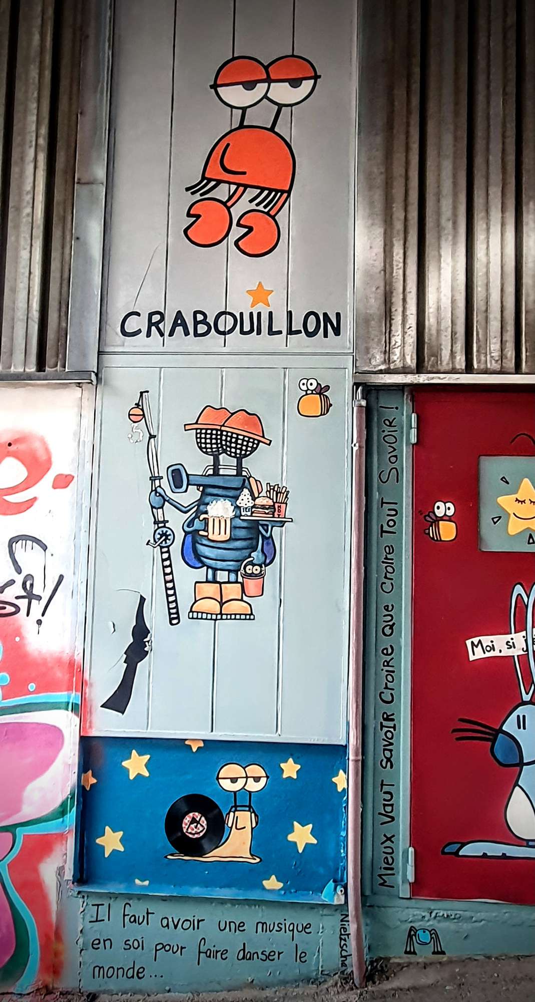 
								Street-art graffiti fresque 
								Ax Creart 
									58 Boulevard de l'Artillerie
									69007
									Lyon
									France 
									Pat Finder
								Street-Art-Safari.com
								