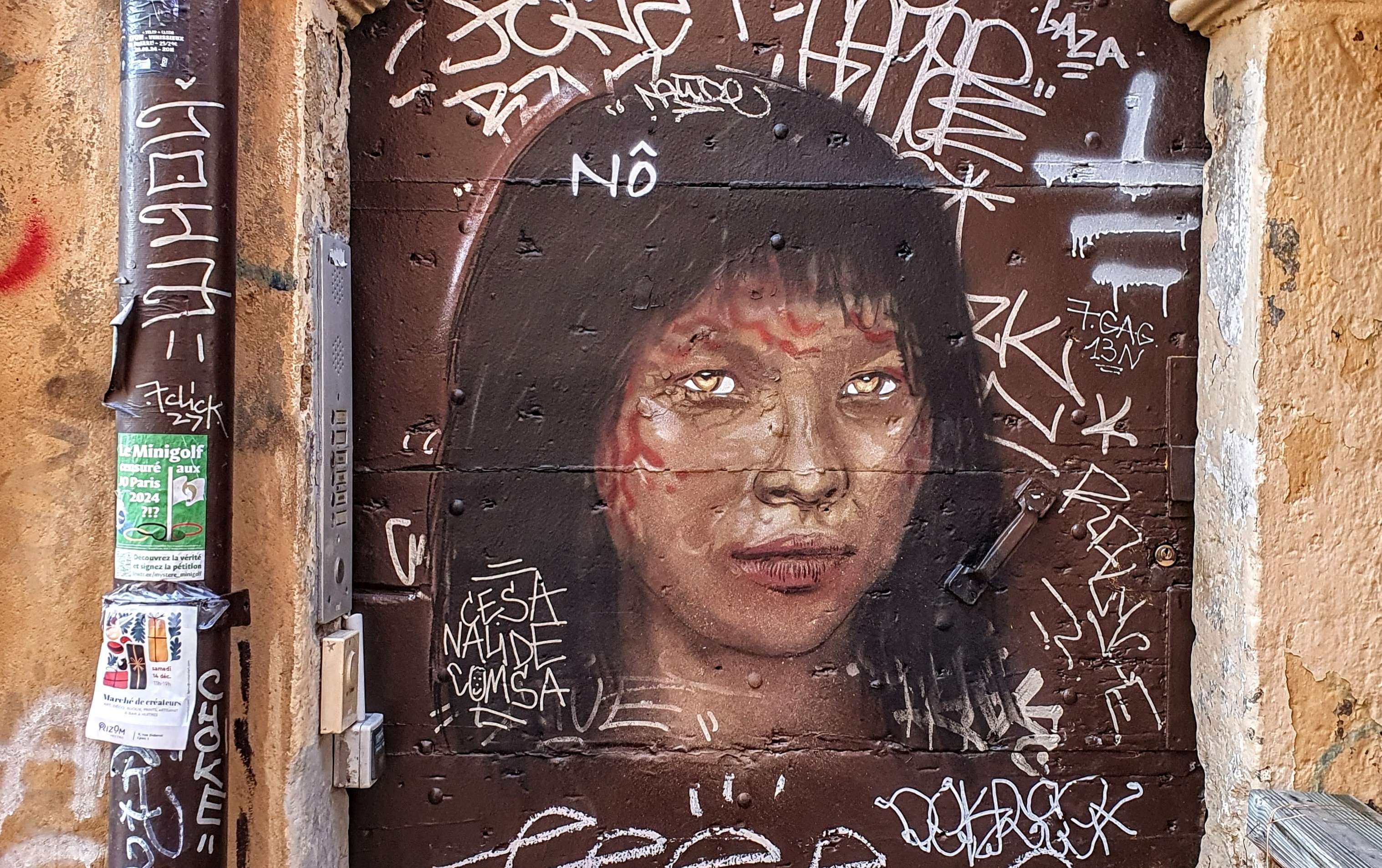 
								Street-art graffiti fresque 
								N&ocirc; 
									25 Rue des Tables Claudiennes
									69001
									Lyon
									France 
									Pat Finder
								Street-Art-Safari.com
								